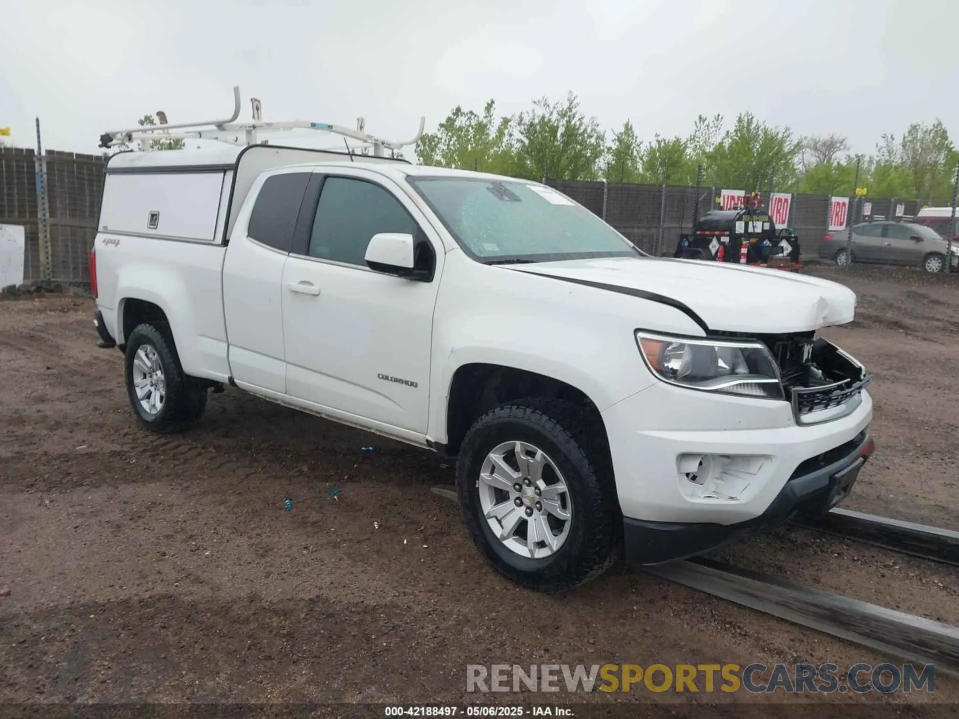 1 Photograph of a damaged car 1GCHTCEA8K1124639 CHEVROLET COLORADO 2019