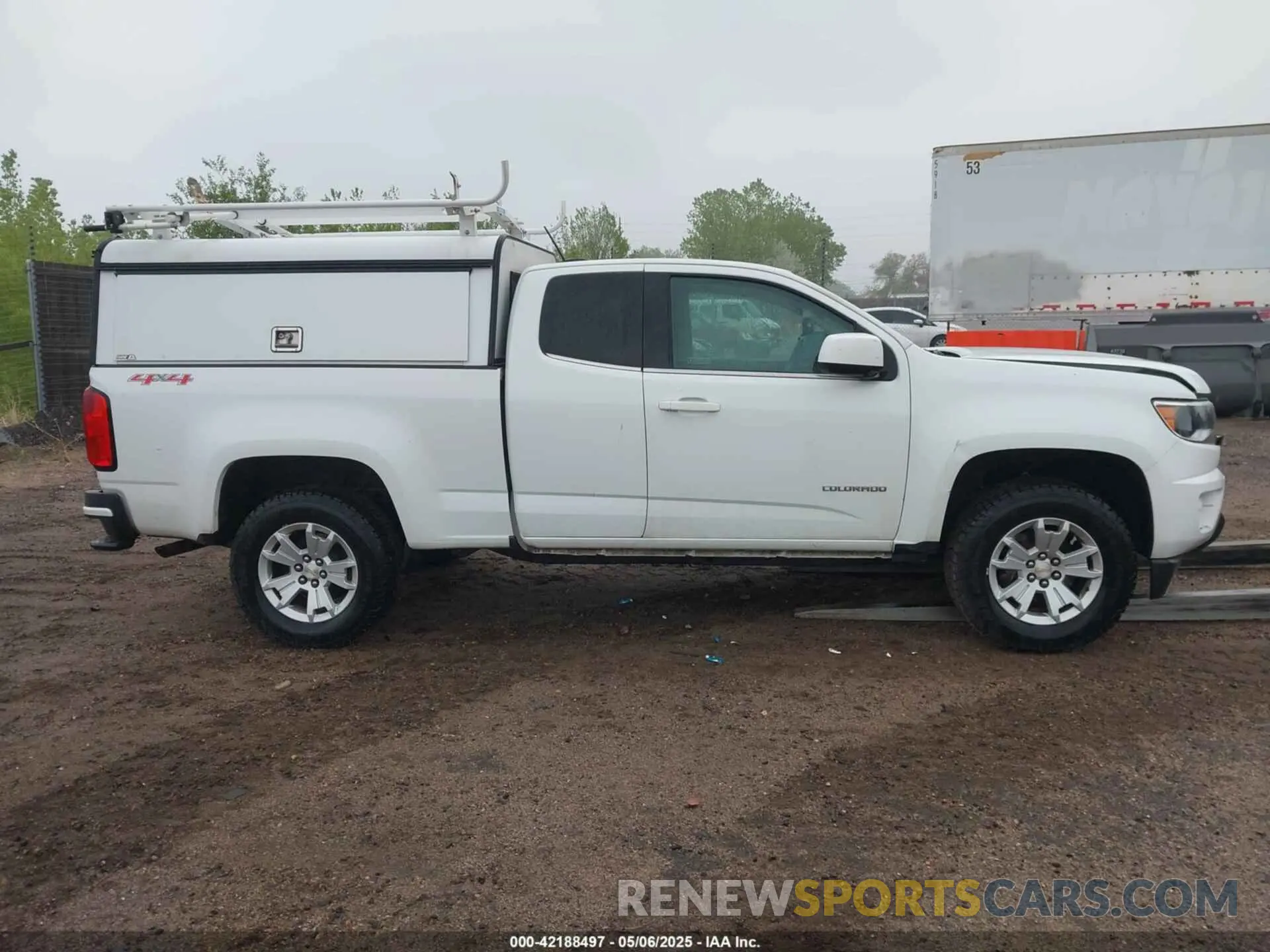 13 Photograph of a damaged car 1GCHTCEA8K1124639 CHEVROLET COLORADO 2019