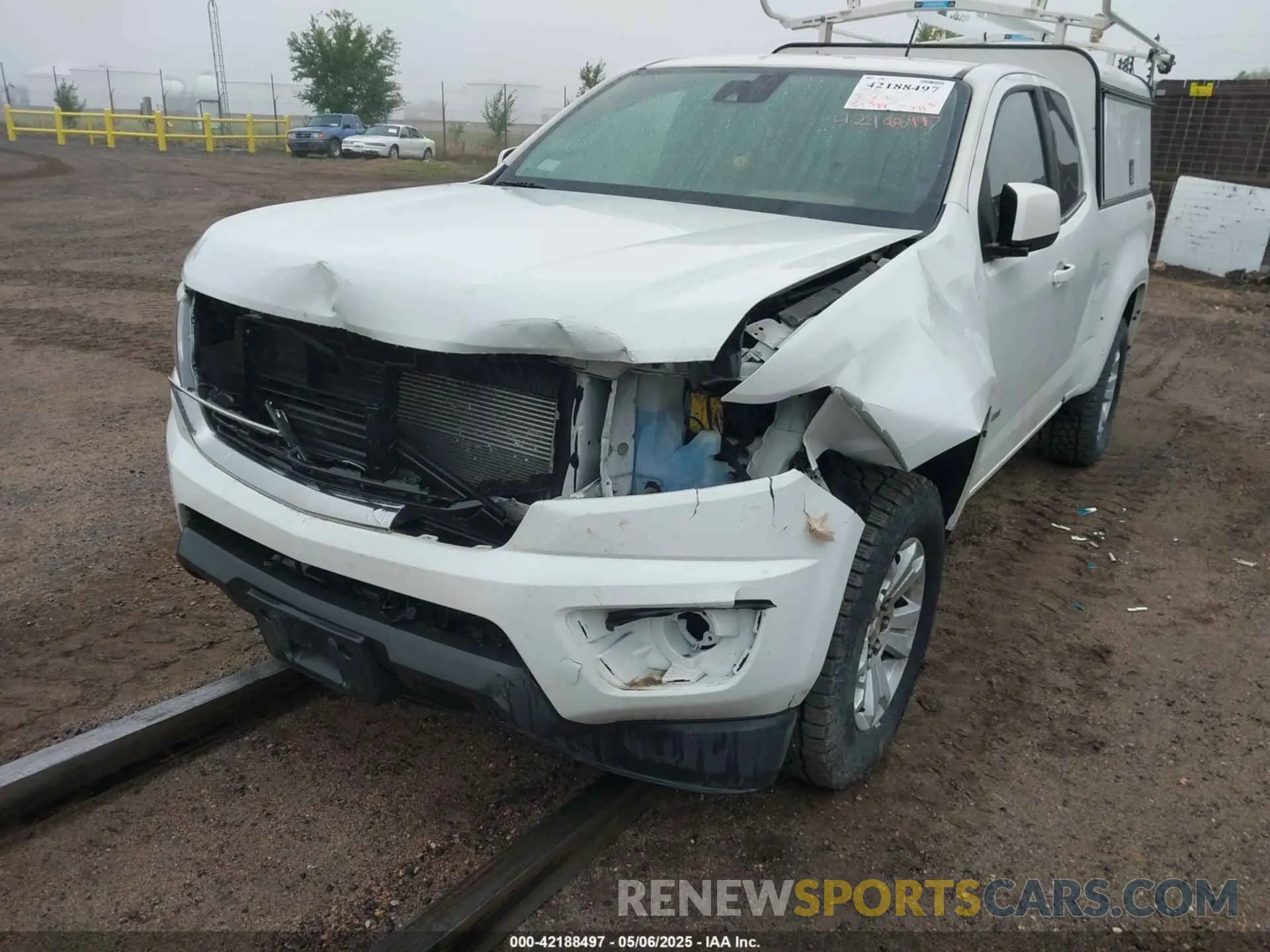 6 Photograph of a damaged car 1GCHTCEA8K1124639 CHEVROLET COLORADO 2019