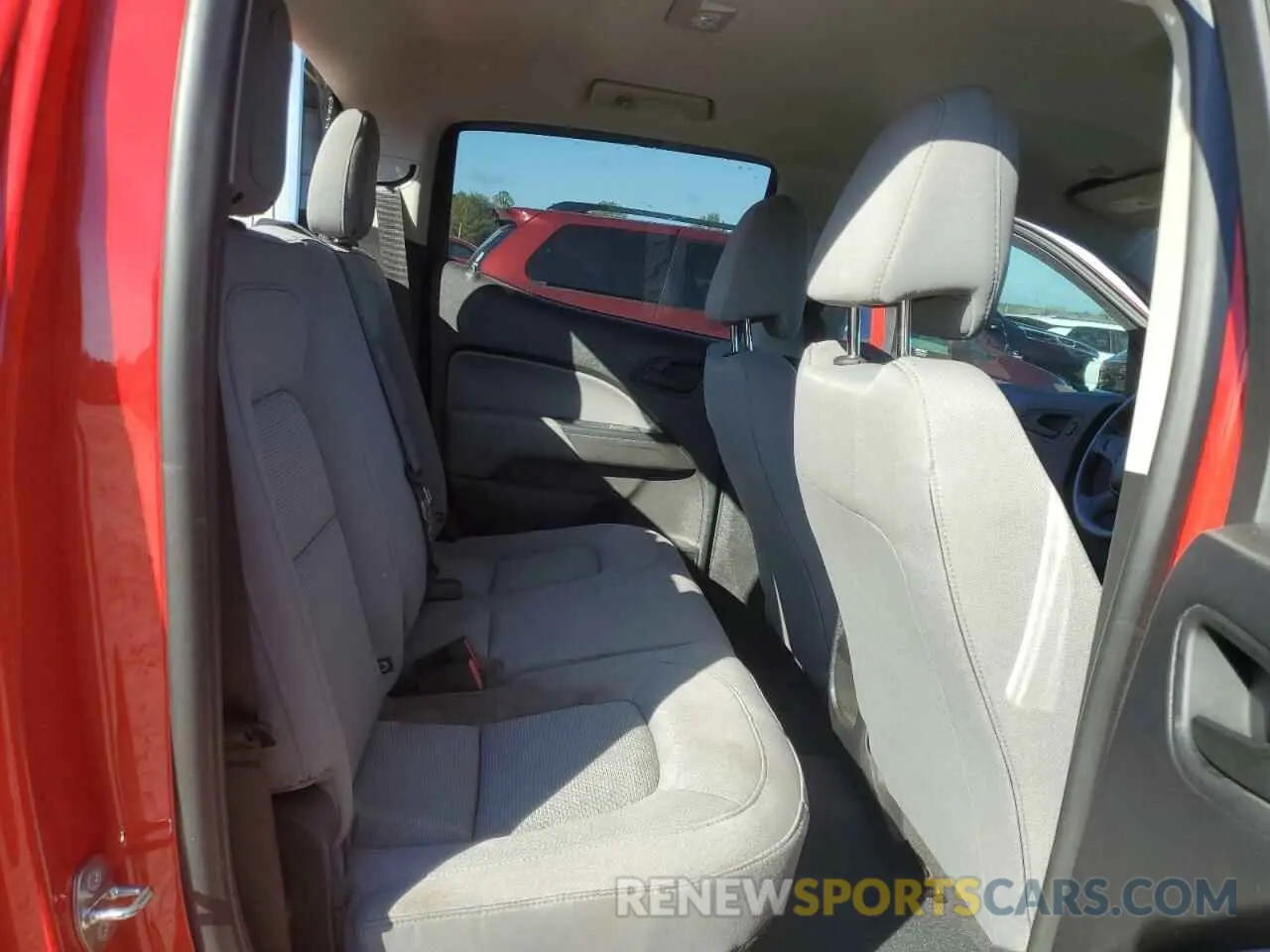 10 Photograph of a damaged car 1GCGSBEA4L1134708 CHEVROLET COLORADO 2020