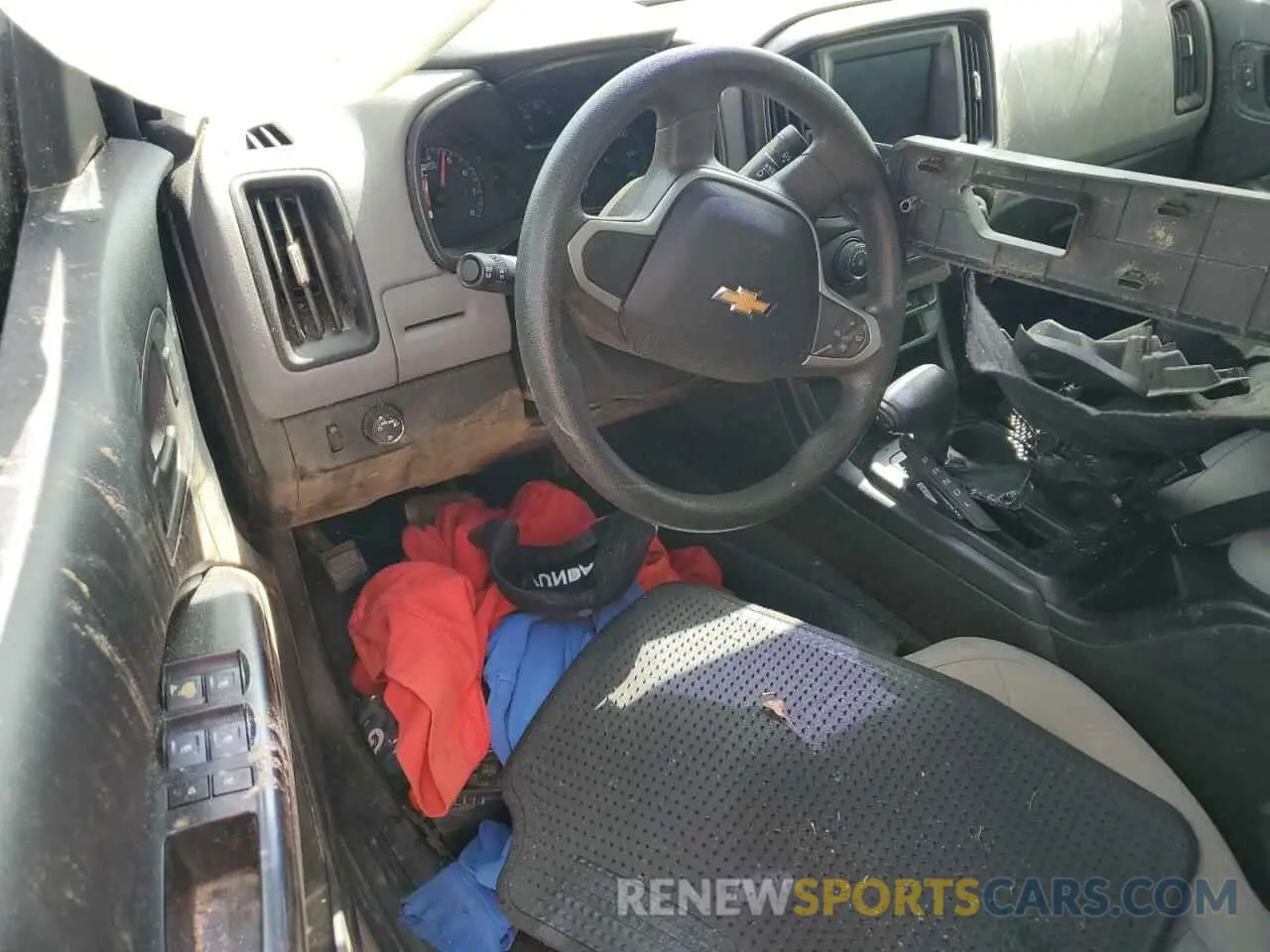 8 Photograph of a damaged car 1GCGSBEA5L1121840 CHEVROLET COLORADO 2020
