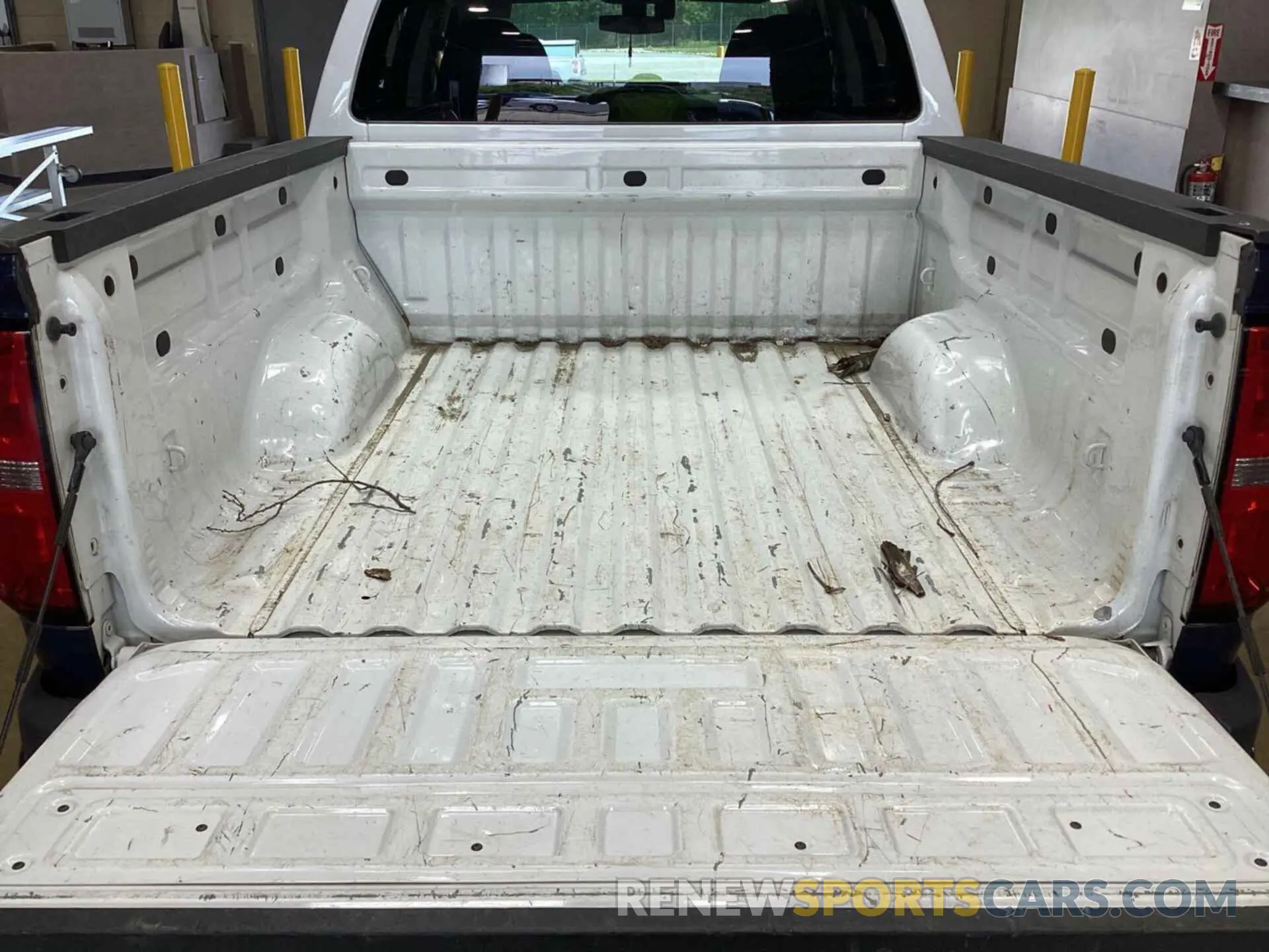 12 Photograph of a damaged car 1GCGSBEN4L1132699 CHEVROLET COLORADO 2020