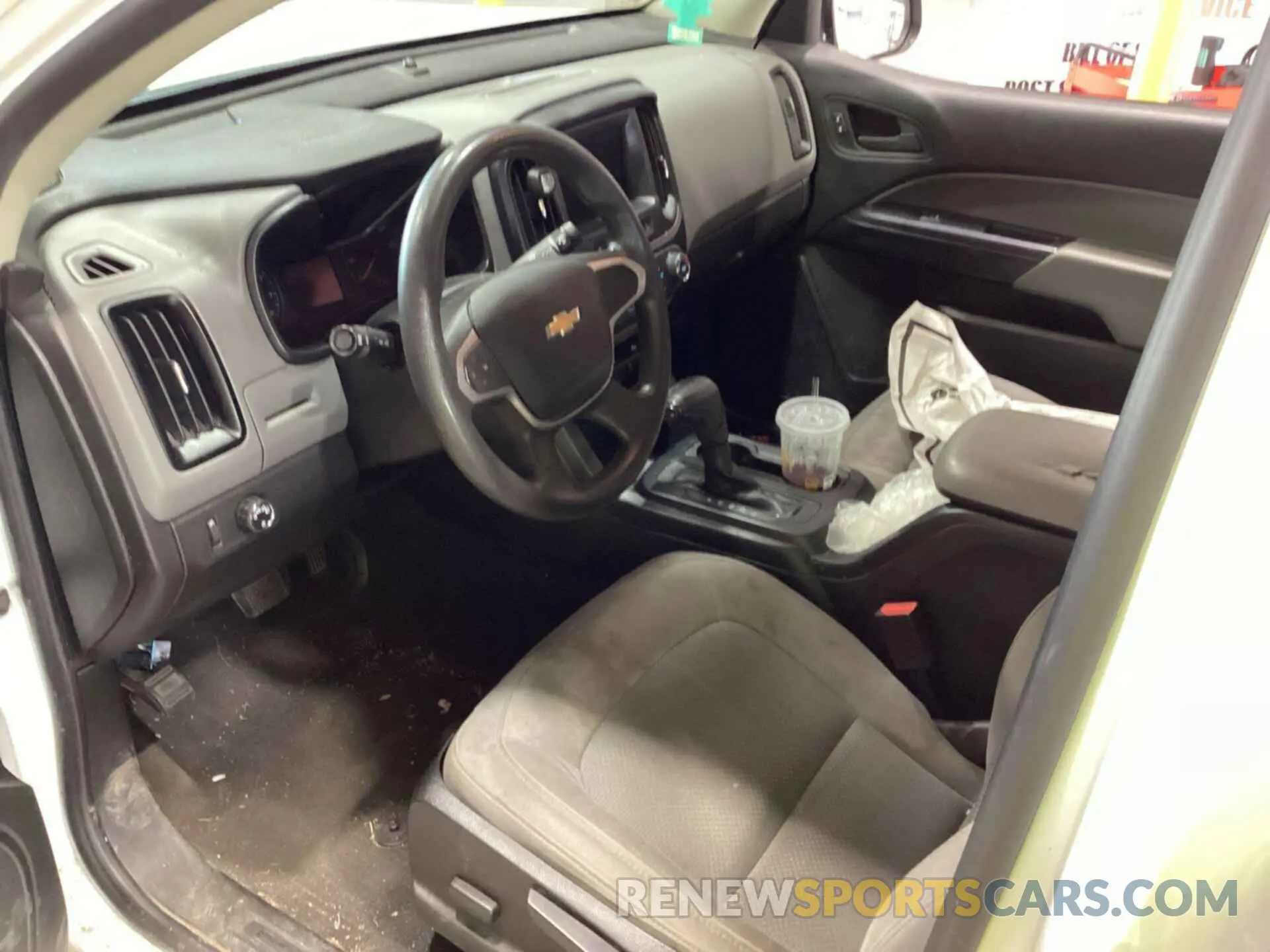 25 Photograph of a damaged car 1GCGSBEN4L1132699 CHEVROLET COLORADO 2020
