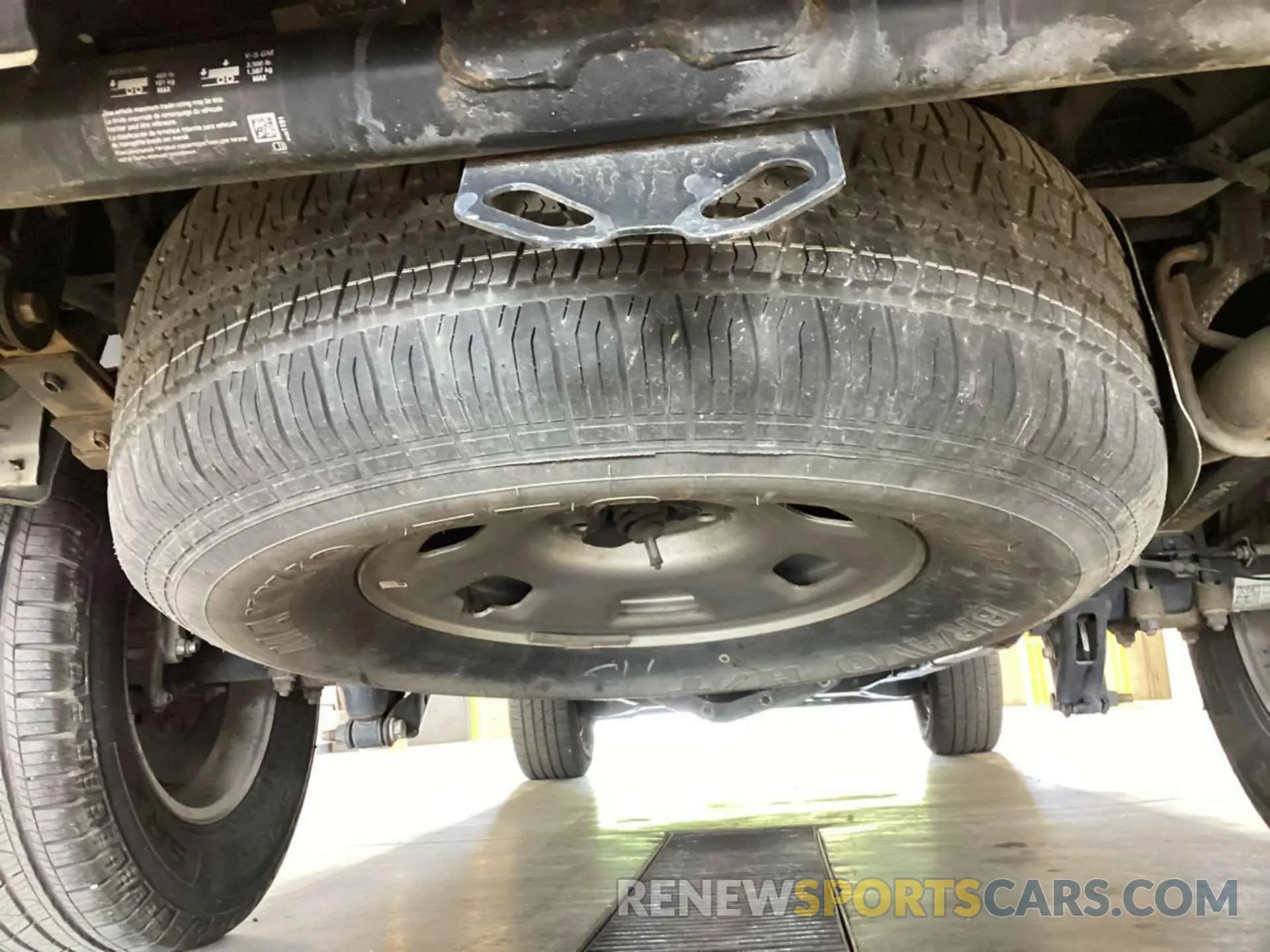 28 Photograph of a damaged car 1GCGSBEN4L1132699 CHEVROLET COLORADO 2020