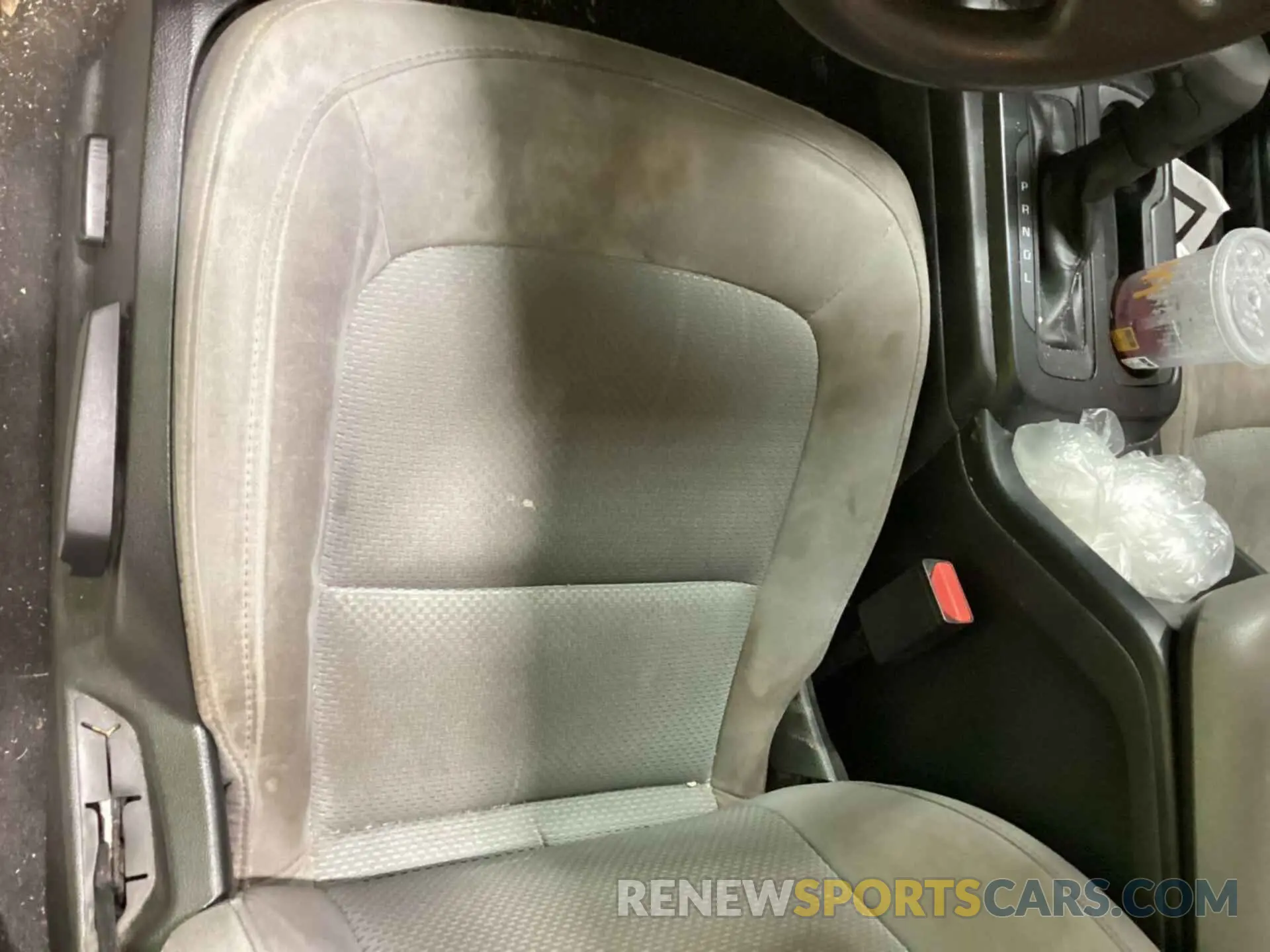 32 Photograph of a damaged car 1GCGSBEN4L1132699 CHEVROLET COLORADO 2020