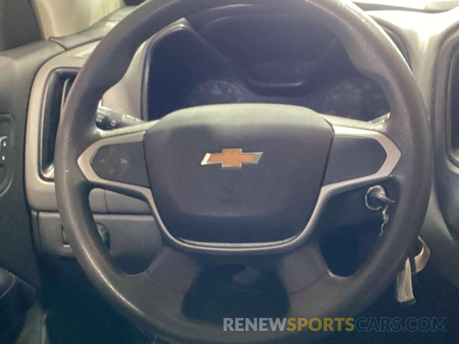 4 Photograph of a damaged car 1GCGSBEN4L1132699 CHEVROLET COLORADO 2020