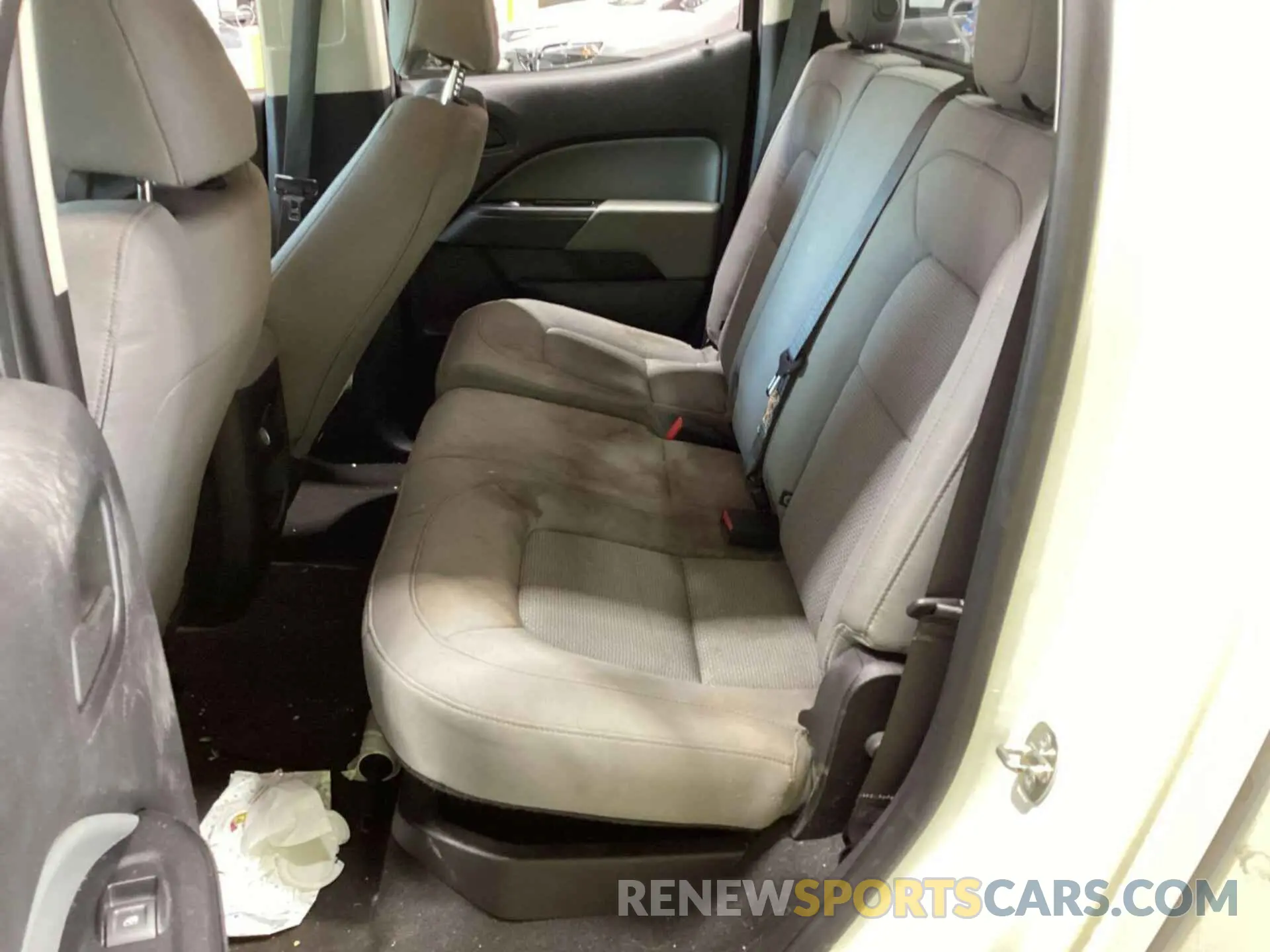 9 Photograph of a damaged car 1GCGSBEN4L1132699 CHEVROLET COLORADO 2020