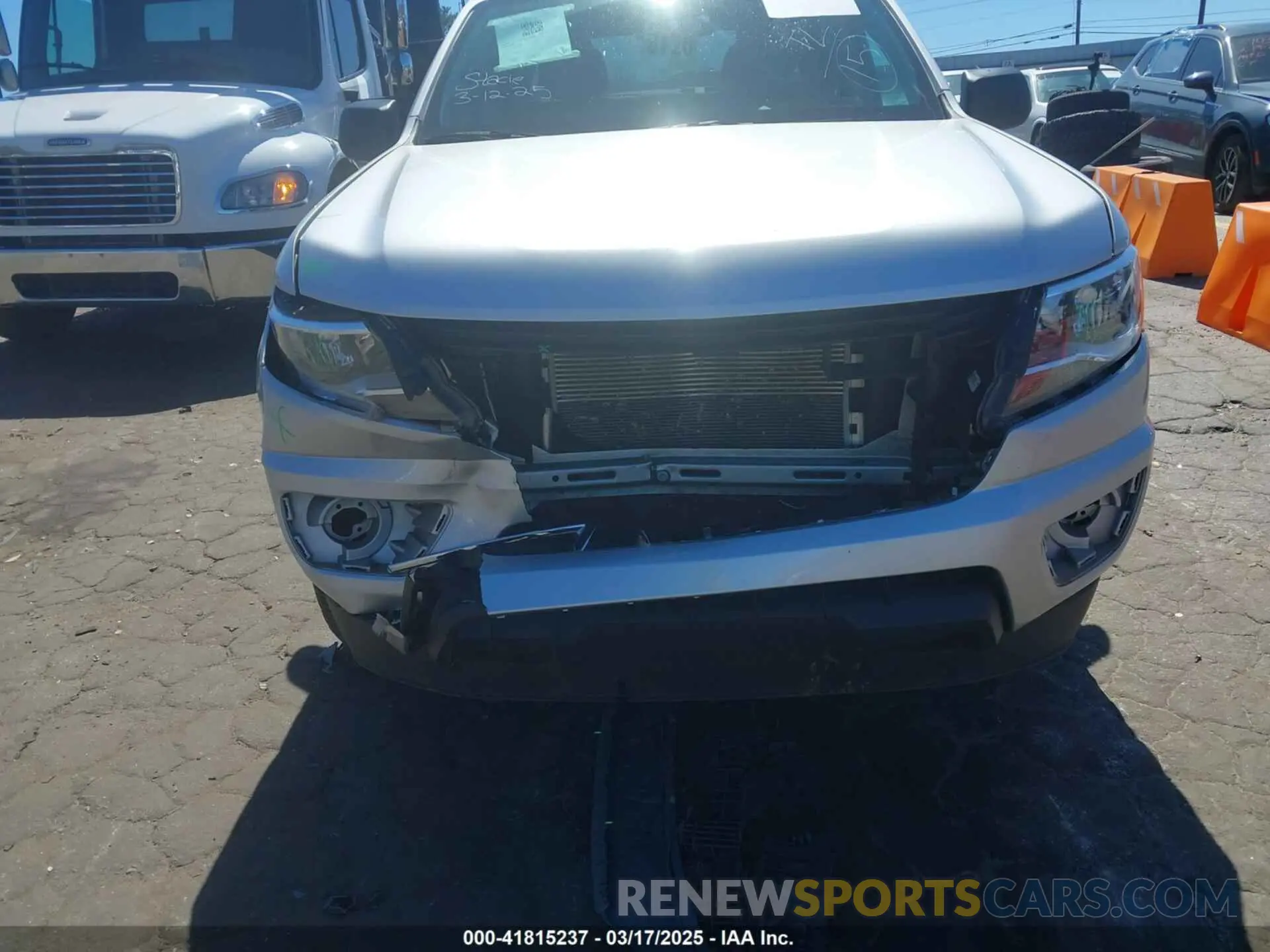6 Photograph of a damaged car 1GCGSBEN7L1122460 CHEVROLET COLORADO 2020
