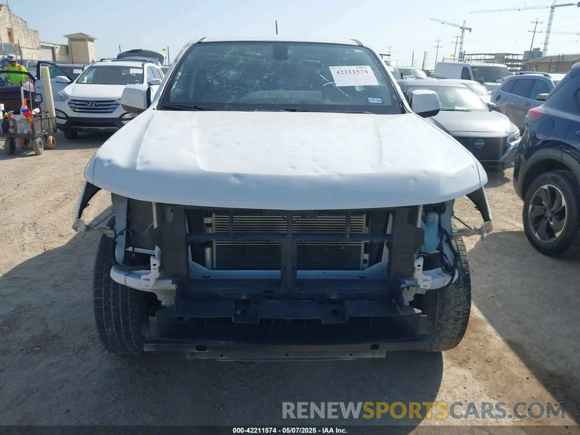 13 Фотография поврежденного автомобиля 1GCGSBENXL1219328 CHEVROLET COLORADO 2020
