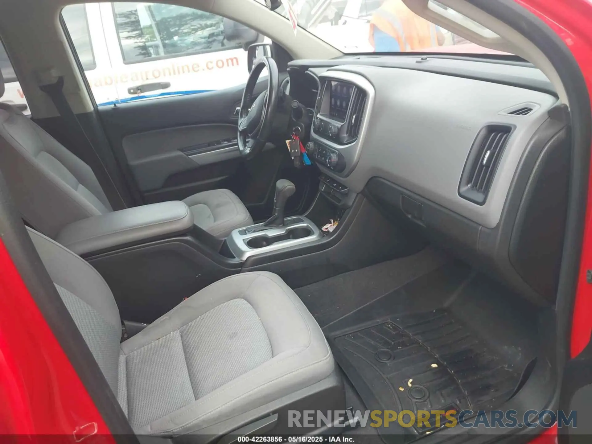 5 Photograph of a damaged car 1GCGSCEN3L1131811 CHEVROLET COLORADO 2020