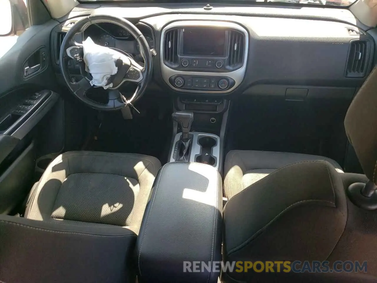 8 Photograph of a damaged car 1GCGSCEN5L1213667 CHEVROLET COLORADO 2020