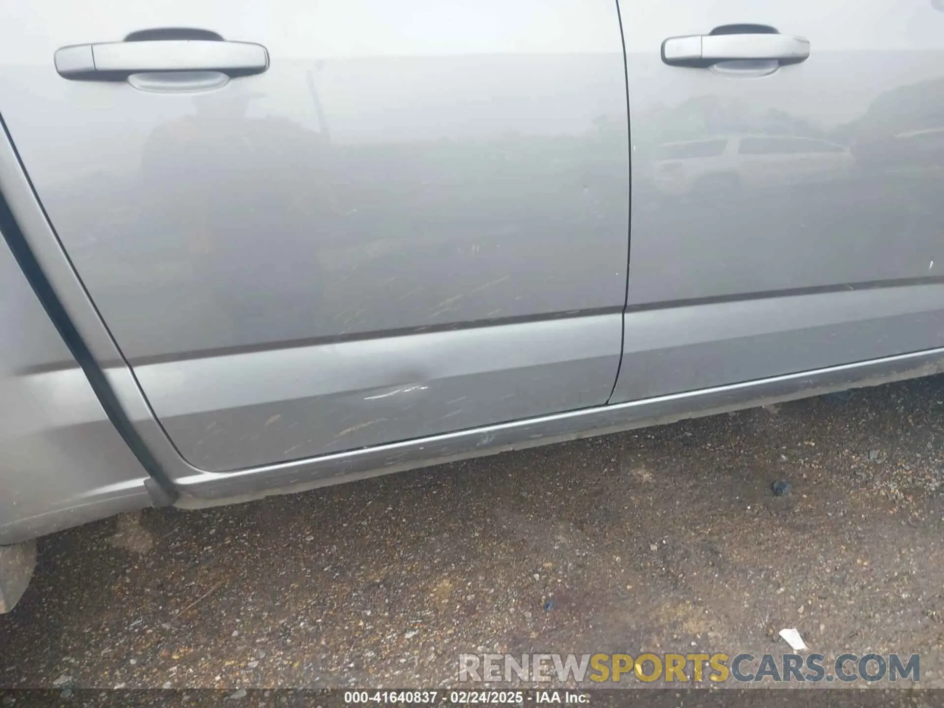 21 Photograph of a damaged car 1GCGSCEN9L1123390 CHEVROLET COLORADO 2020