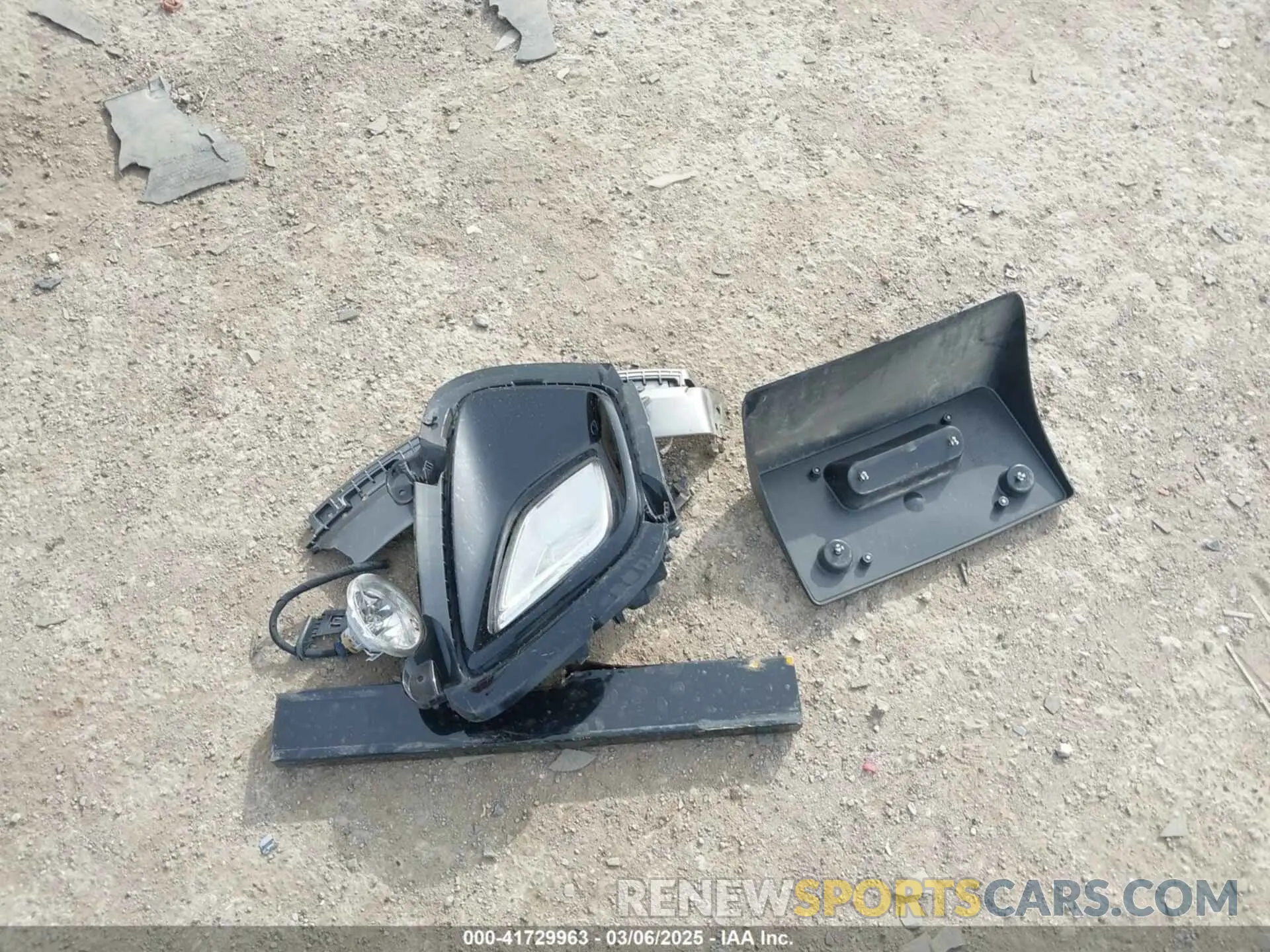 12 Фотография поврежденного автомобиля 1GCGSCEN9L1142103 CHEVROLET COLORADO 2020