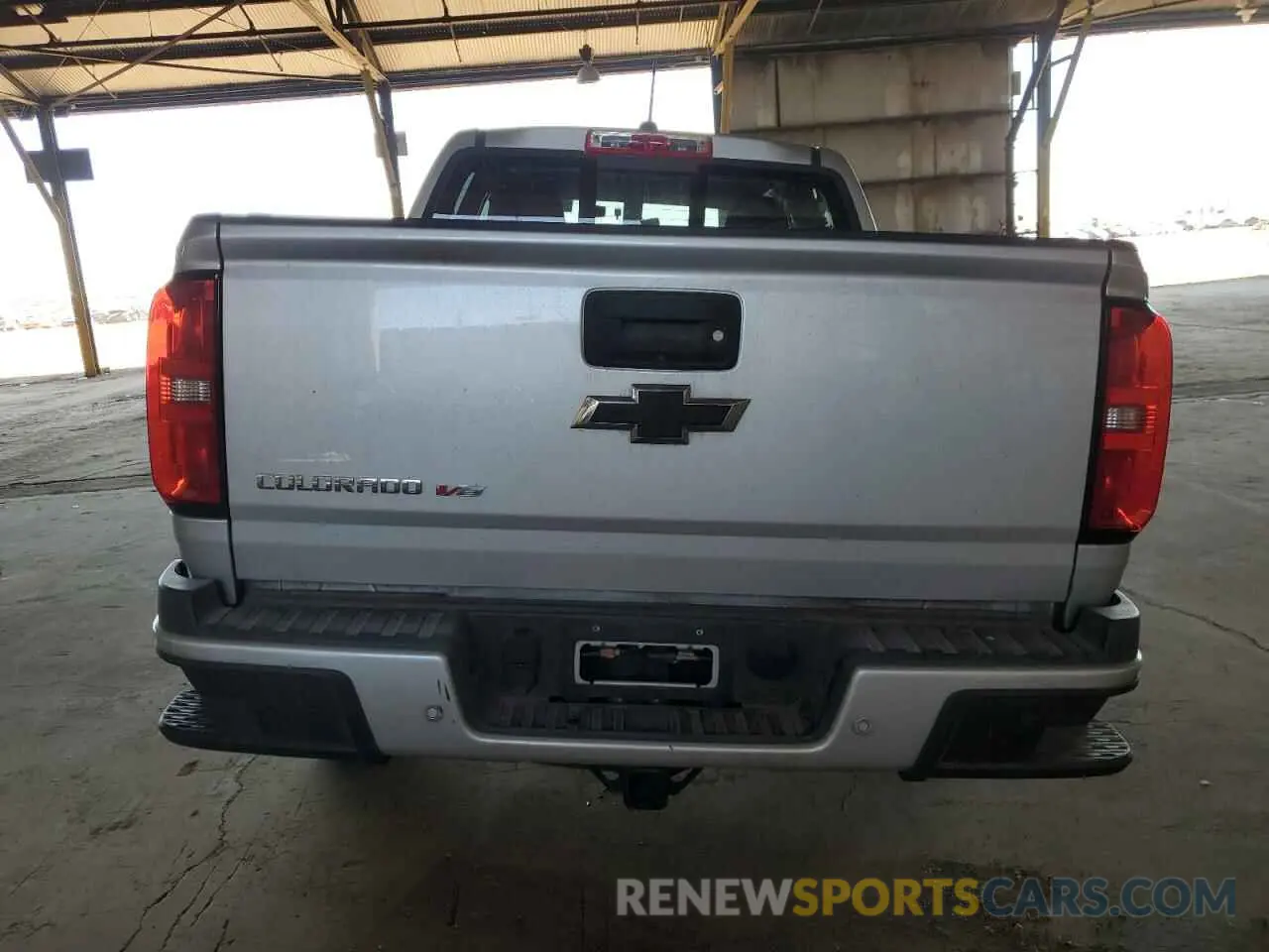 6 Photograph of a damaged car 1GCGSDEN2L1124886 CHEVROLET COLORADO 2020