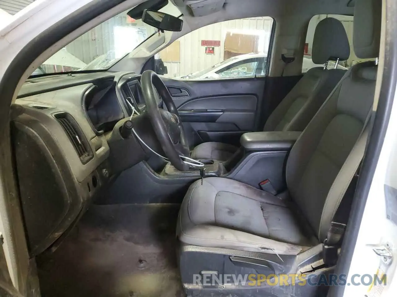 7 Фотография поврежденного автомобиля 1GCGTBEN3L1242771 CHEVROLET COLORADO 2020