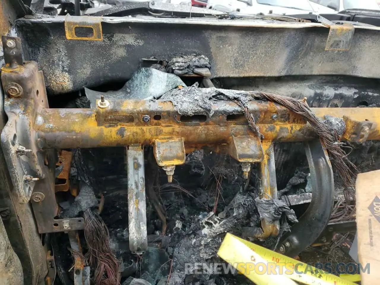 9 Photograph of a damaged car 1GCGTBEN4L1113616 CHEVROLET COLORADO 2020