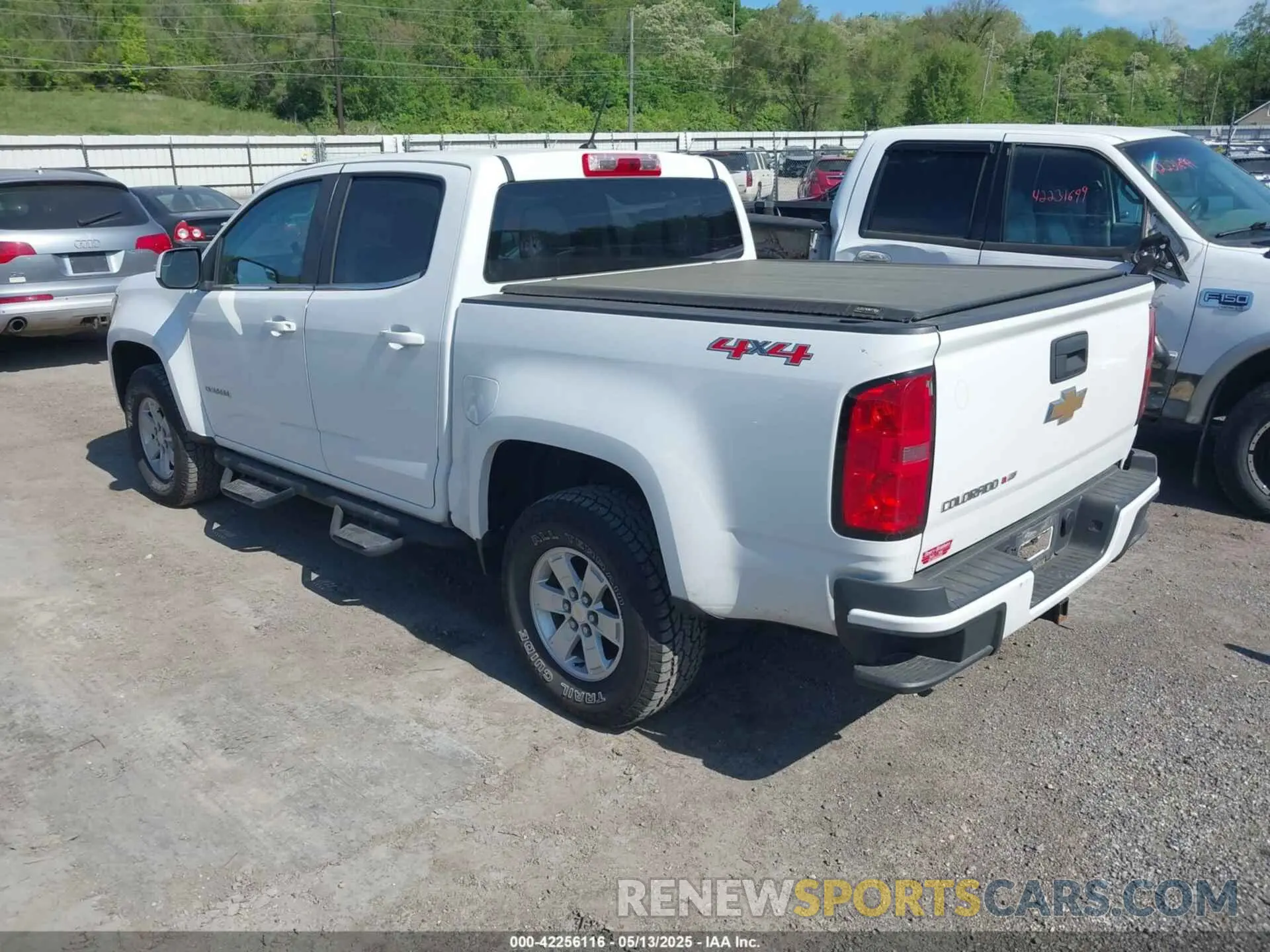 3 Фотография поврежденного автомобиля 1GCGTBEN4L1227194 CHEVROLET COLORADO 2020