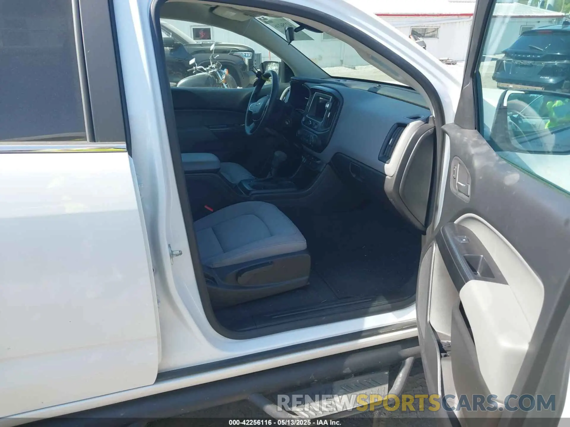 5 Фотография поврежденного автомобиля 1GCGTBEN4L1227194 CHEVROLET COLORADO 2020