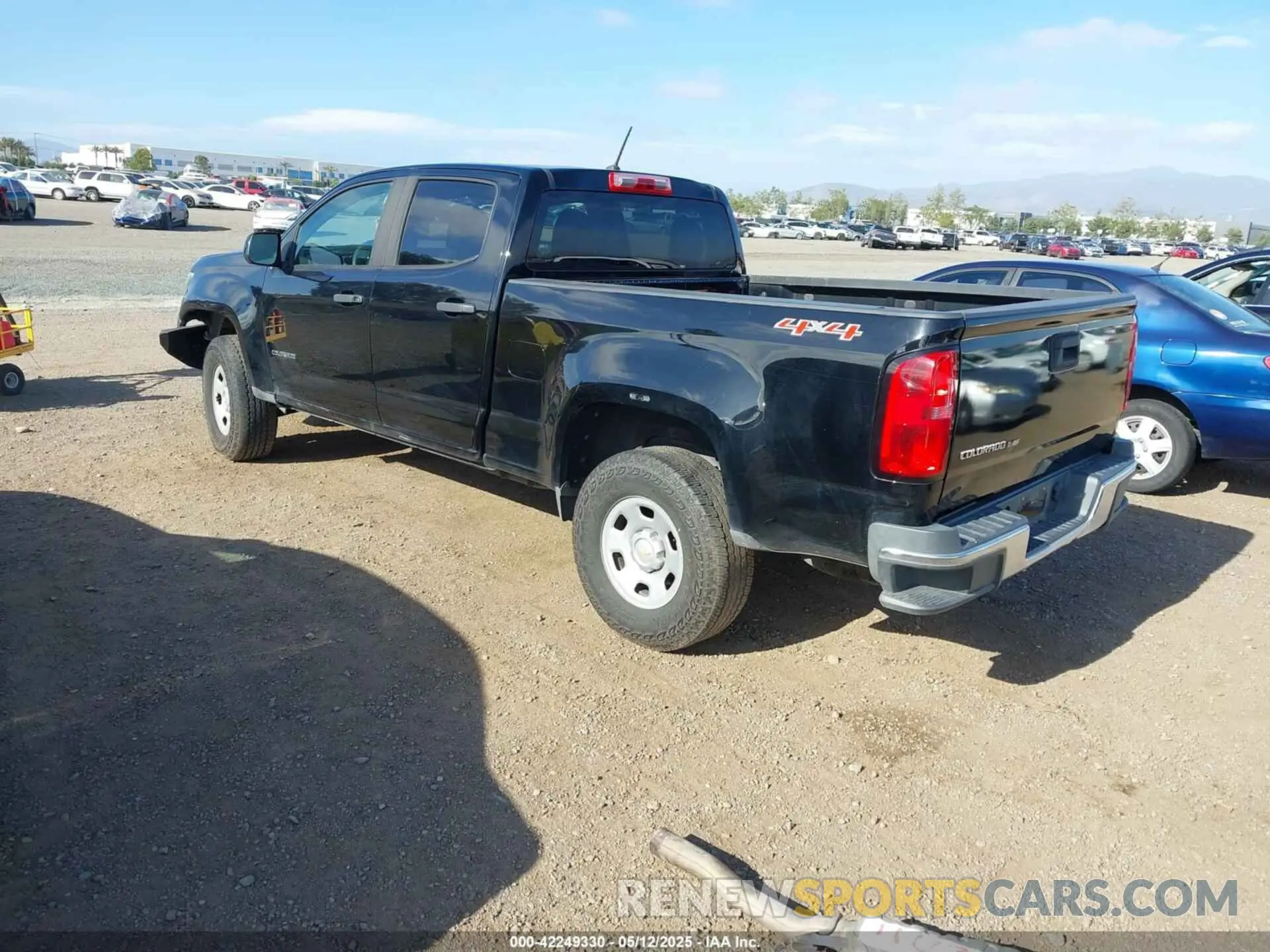 3 Фотография поврежденного автомобиля 1GCGTBENXL1212795 CHEVROLET COLORADO 2020