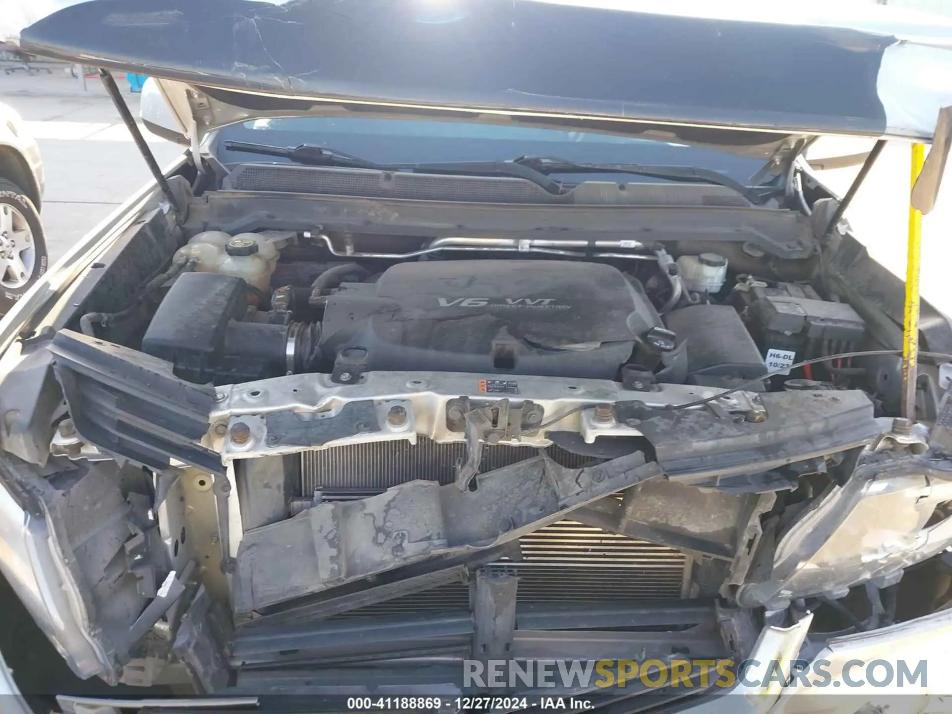 10 Photograph of a damaged car 1GCGTCEN6L1202786 CHEVROLET COLORADO 2020