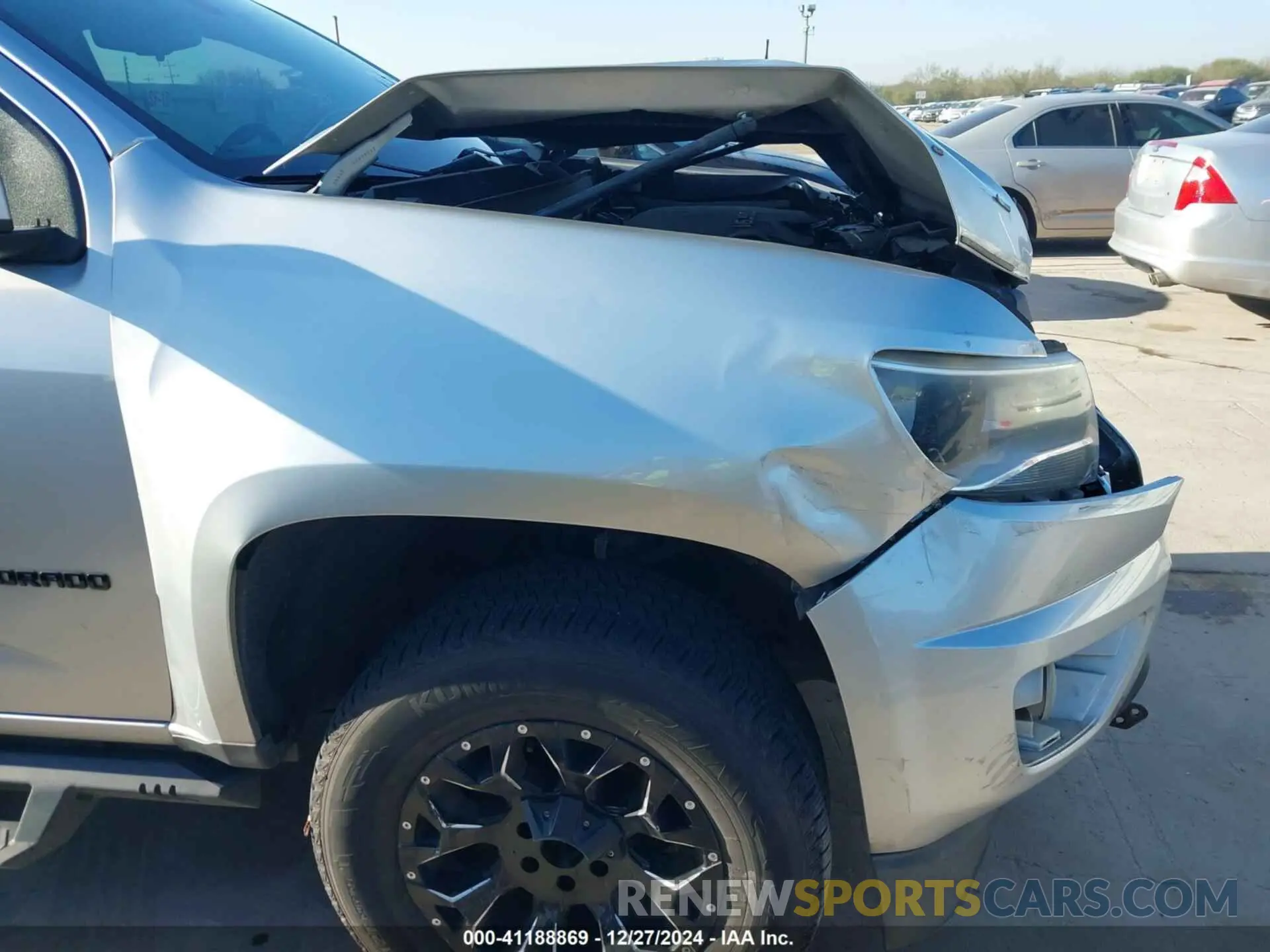 19 Photograph of a damaged car 1GCGTCEN6L1202786 CHEVROLET COLORADO 2020