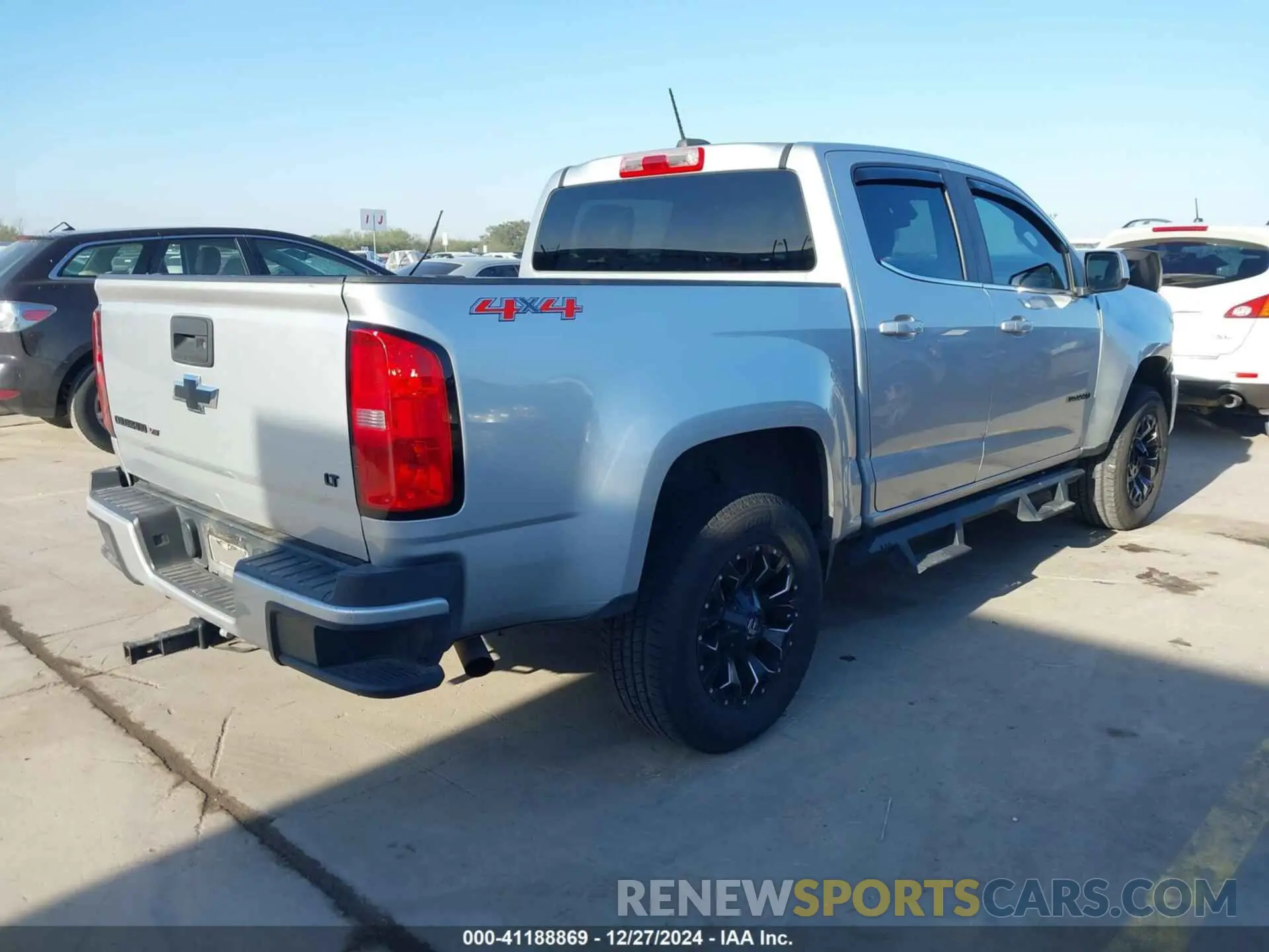 4 Photograph of a damaged car 1GCGTCEN6L1202786 CHEVROLET COLORADO 2020