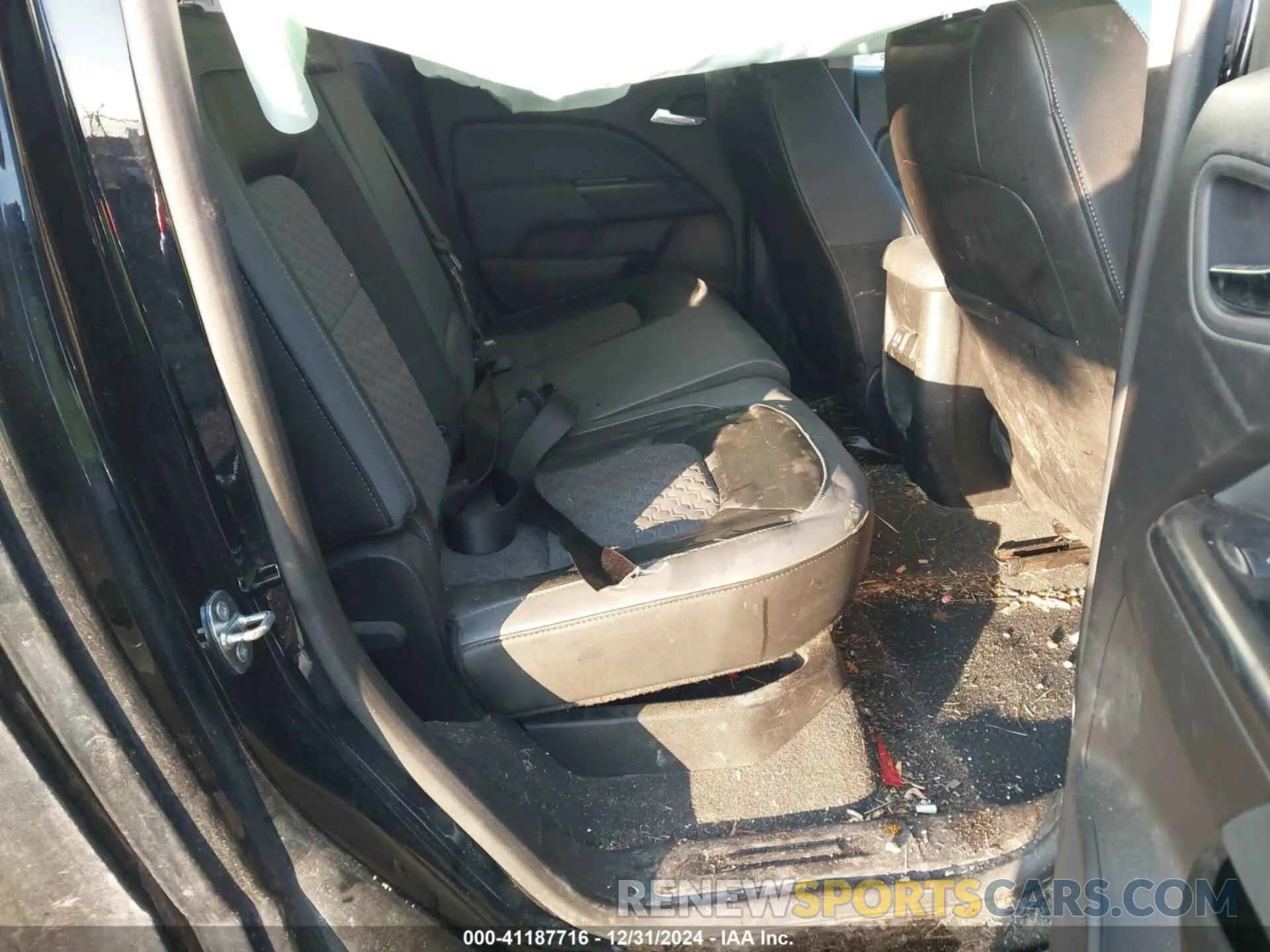 8 Фотография поврежденного автомобиля 1GCGTDEN0L1133549 CHEVROLET COLORADO 2020