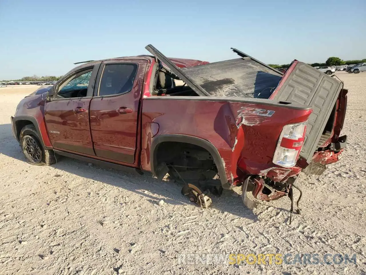 2 Фотография поврежденного автомобиля 1GCGTDEN3L1202170 CHEVROLET COLORADO 2020