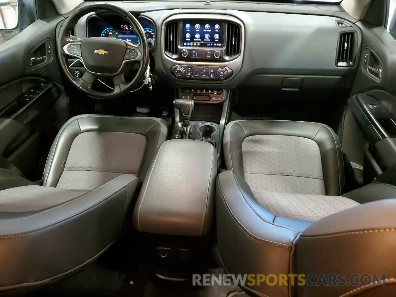 8 Фотография поврежденного автомобиля 1GCGTDEN5L1107402 CHEVROLET COLORADO 2020