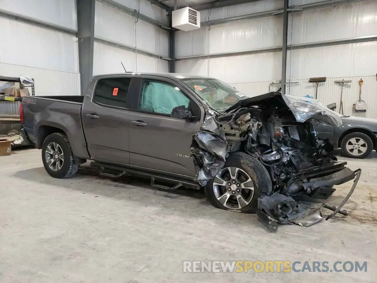4 Photograph of a damaged car 1GCGTDENXL1232556 CHEVROLET COLORADO 2020