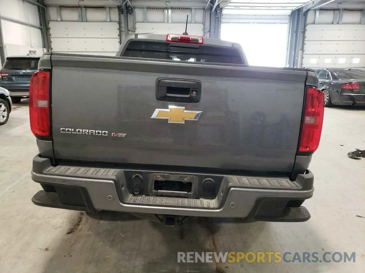 6 Photograph of a damaged car 1GCGTDENXL1232556 CHEVROLET COLORADO 2020