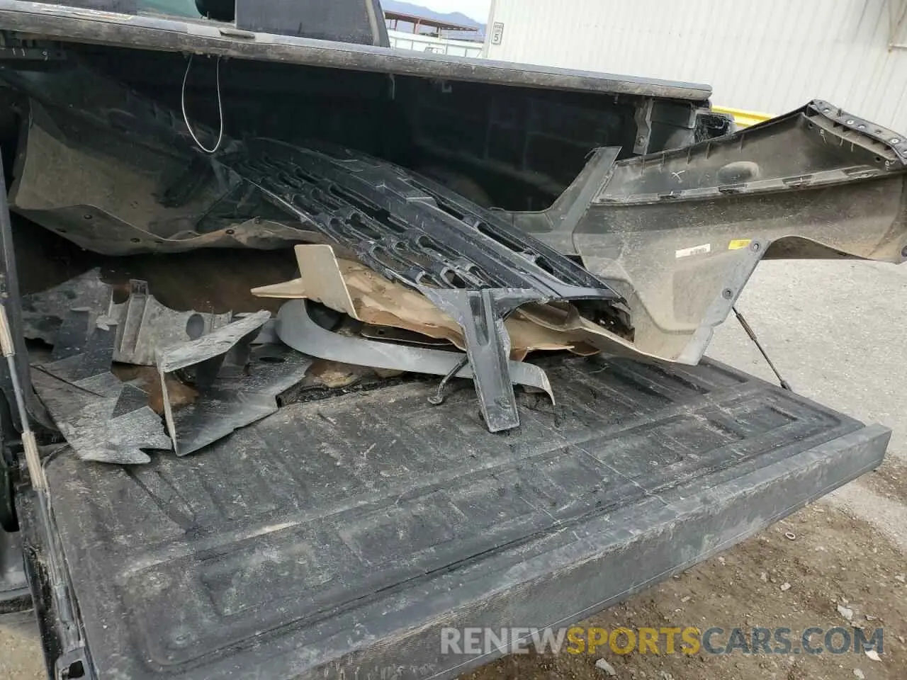 12 Фотография поврежденного автомобиля 1GCGTEEN4L1108305 CHEVROLET COLORADO 2020