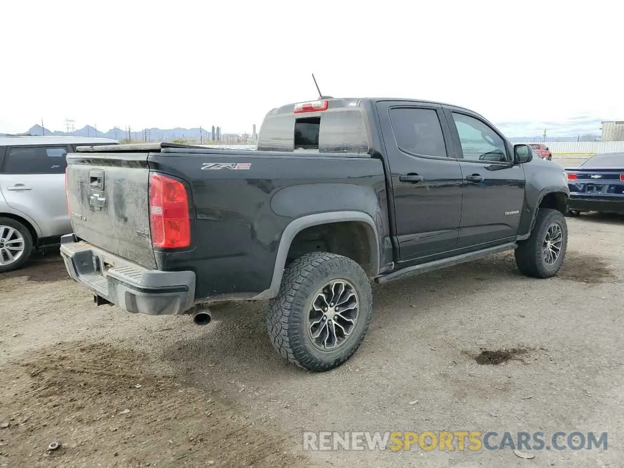 3 Фотография поврежденного автомобиля 1GCGTEEN4L1108305 CHEVROLET COLORADO 2020