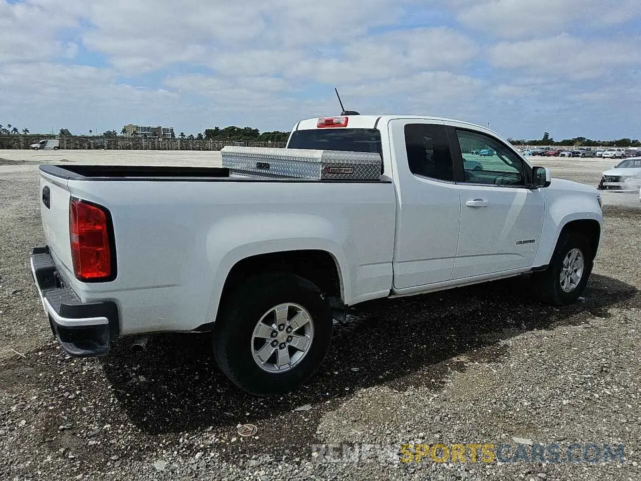 3 Фотография поврежденного автомобиля 1GCHSBEA1L1231675 CHEVROLET COLORADO 2020