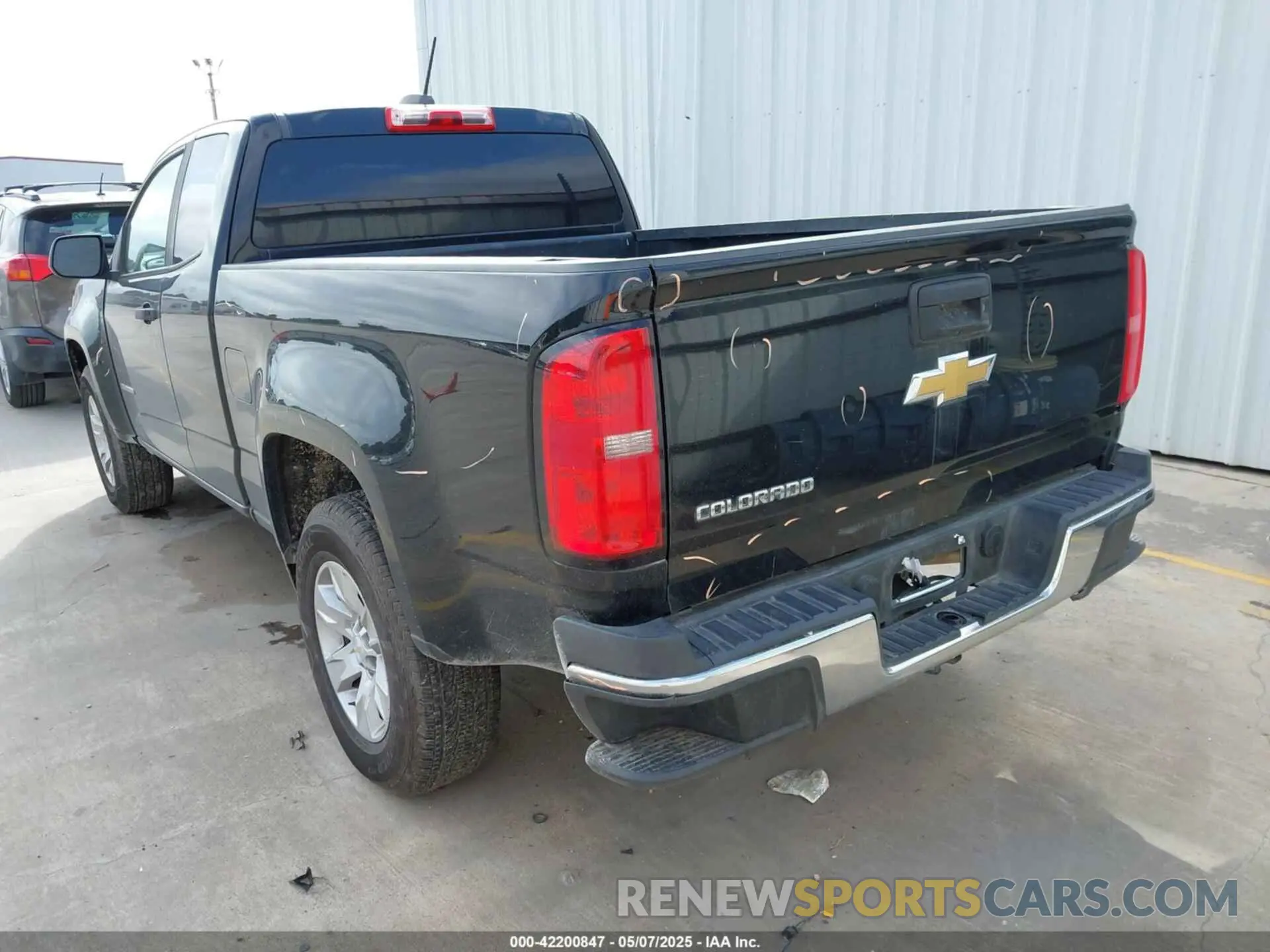 3 Фотография поврежденного автомобиля 1GCHSBEA2L1233743 CHEVROLET COLORADO 2020