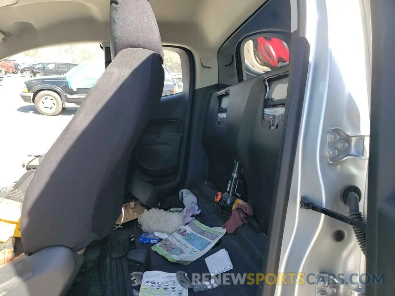 10 Photograph of a damaged car 1GCHSBEA3L1202386 CHEVROLET COLORADO 2020