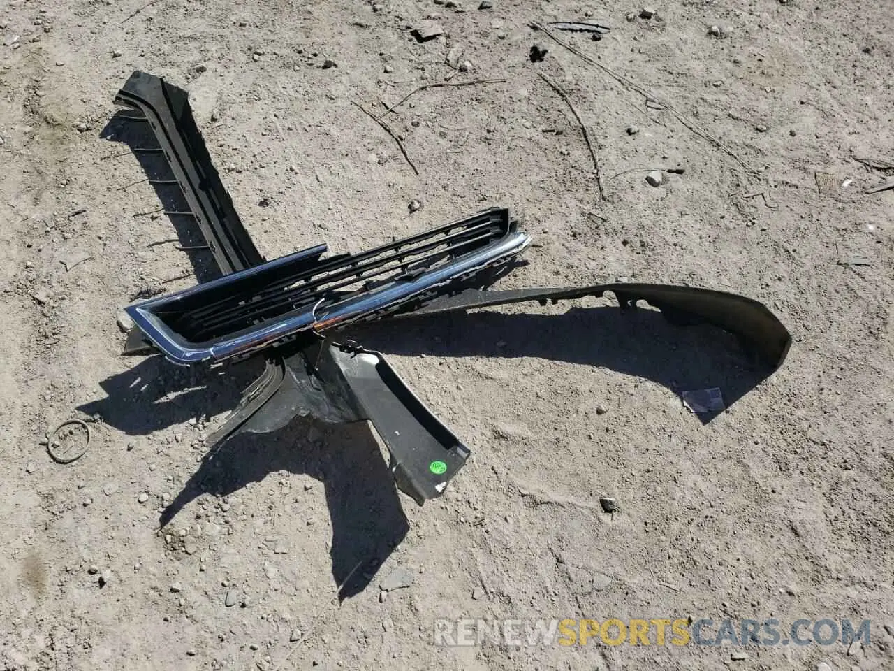 13 Photograph of a damaged car 1GCHSBEA3L1202386 CHEVROLET COLORADO 2020