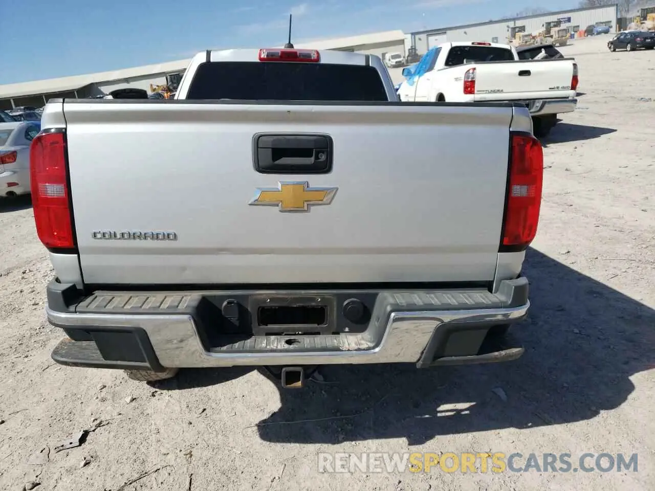 6 Photograph of a damaged car 1GCHSBEA3L1202386 CHEVROLET COLORADO 2020