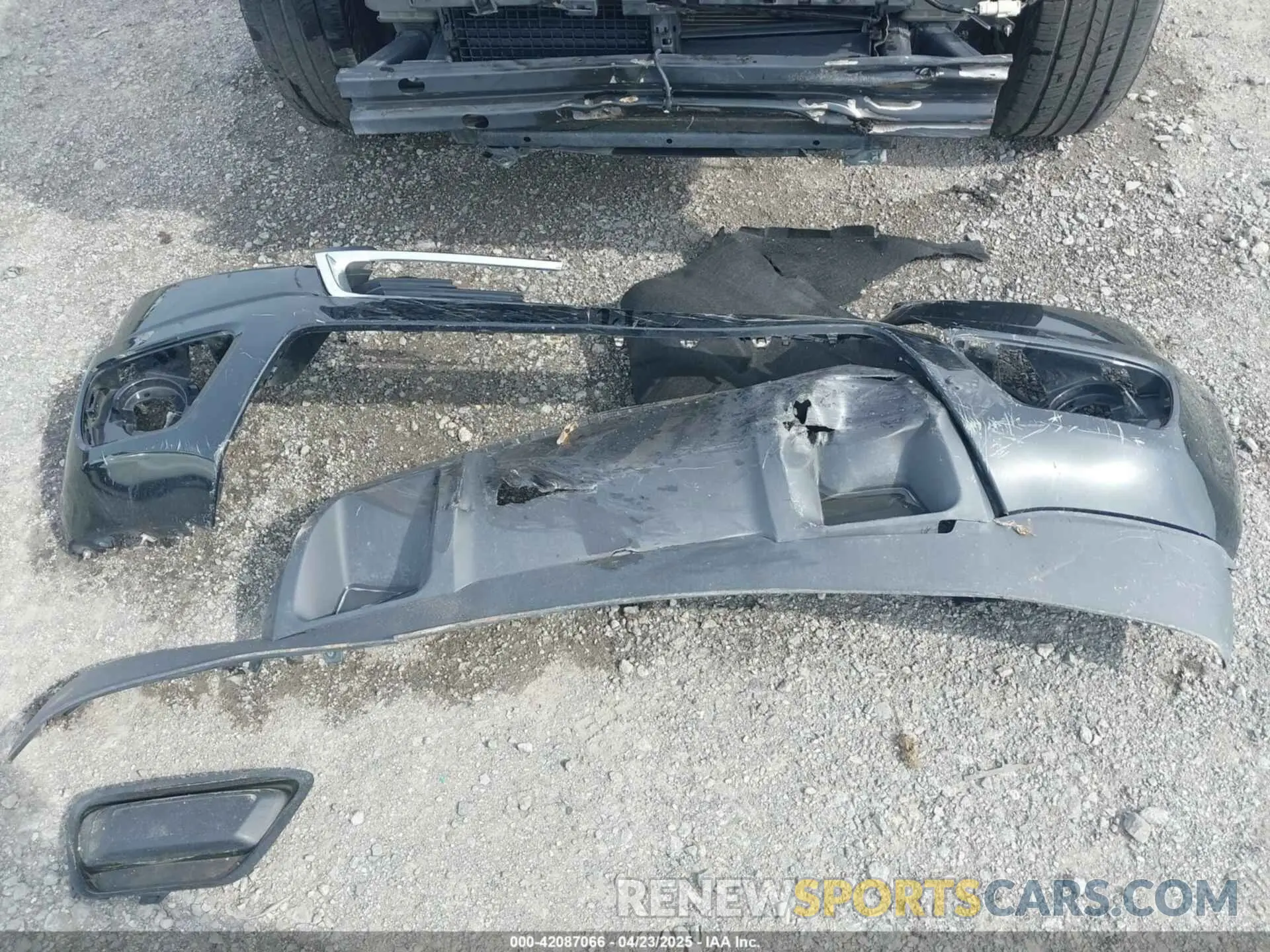 12 Фотография поврежденного автомобиля 1GCHSBEA6L1233776 CHEVROLET COLORADO 2020