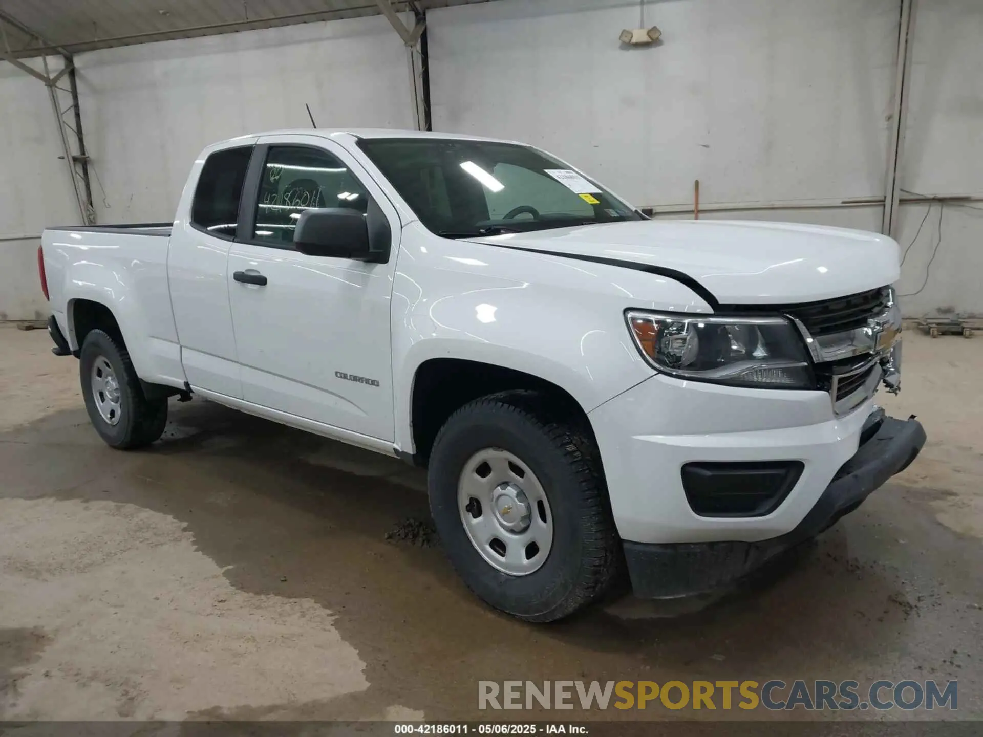 1 Photograph of a damaged car 1GCHSBEA8L1227686 CHEVROLET COLORADO 2020