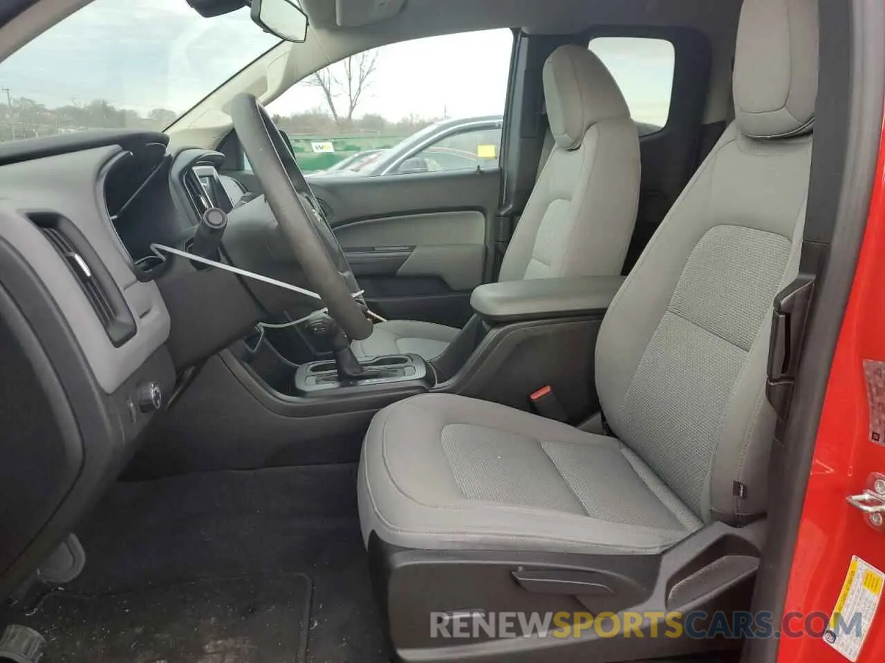 7 Photograph of a damaged car 1GCHSBEA9L1114412 CHEVROLET COLORADO 2020