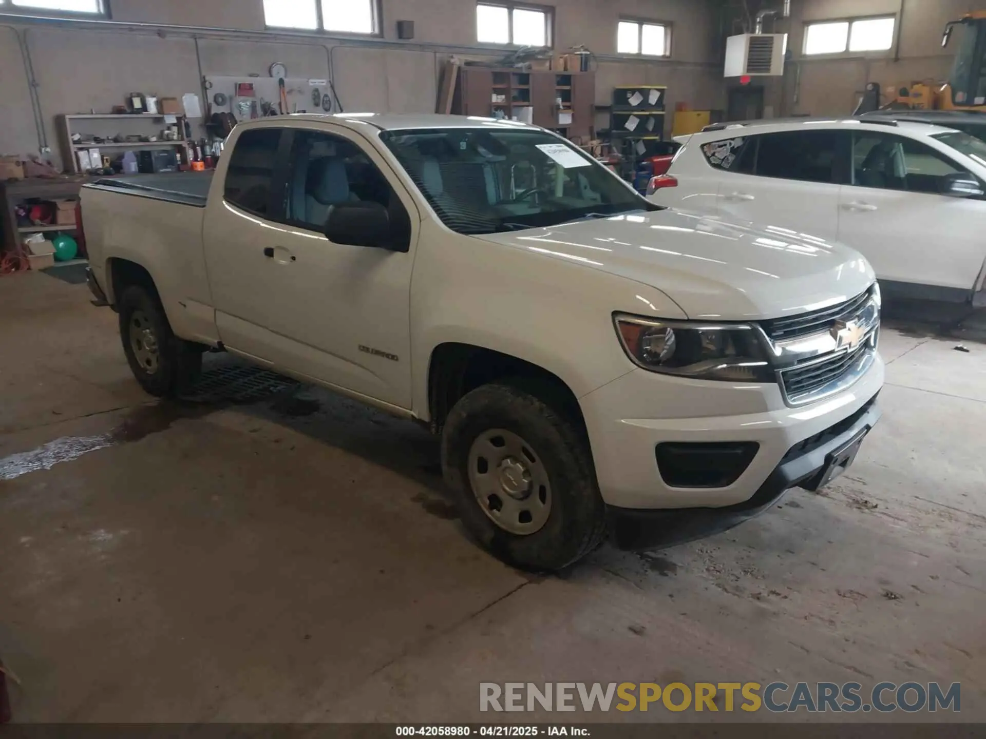 1 Photograph of a damaged car 1GCHSBEA9L1190020 CHEVROLET COLORADO 2020