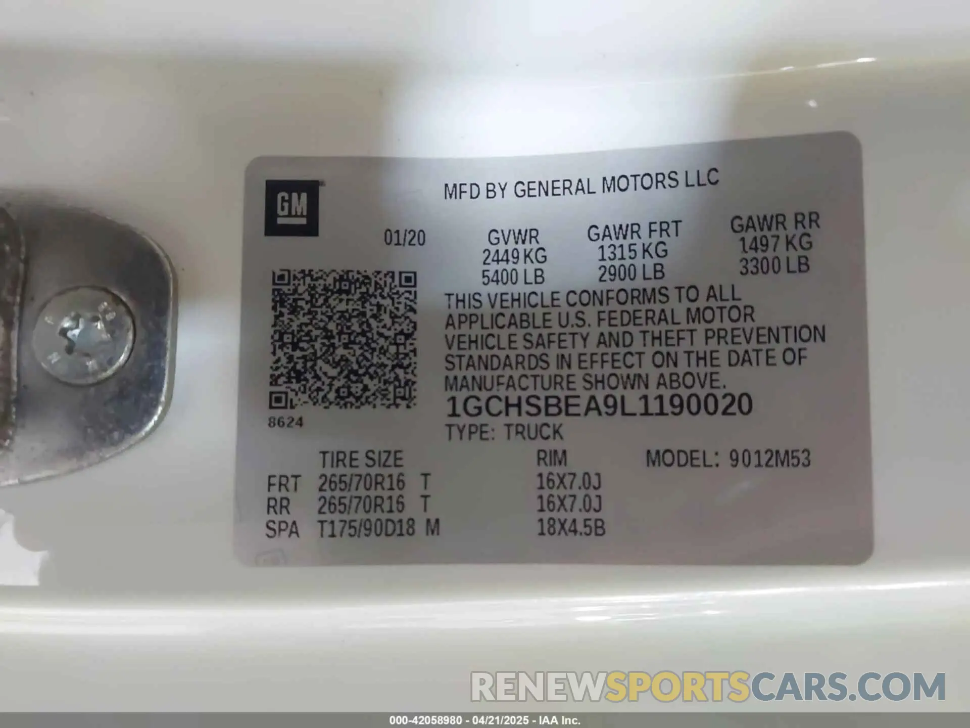 9 Photograph of a damaged car 1GCHSBEA9L1190020 CHEVROLET COLORADO 2020
