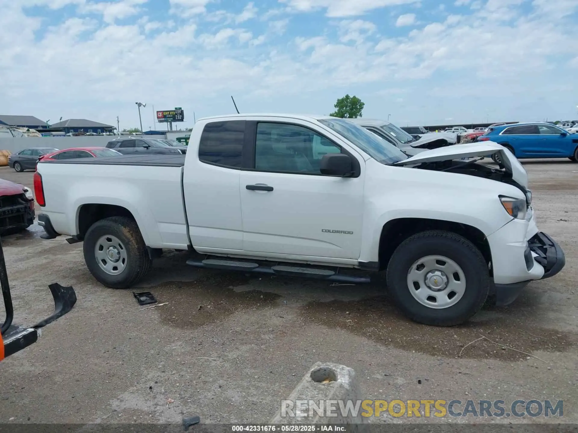 14 Фотография поврежденного автомобиля 1GCHSBEN1L1108302 CHEVROLET COLORADO 2020