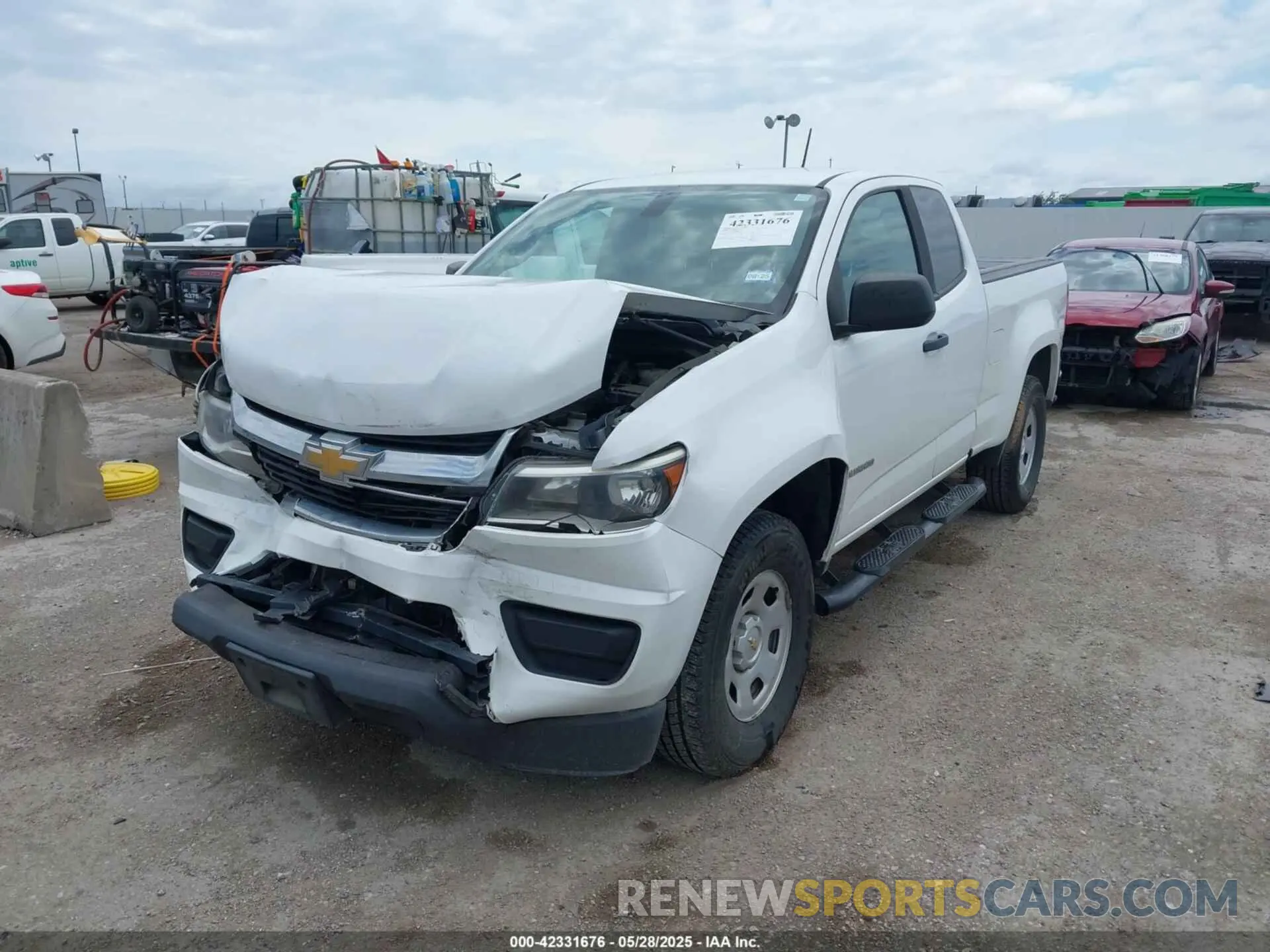 2 Фотография поврежденного автомобиля 1GCHSBEN1L1108302 CHEVROLET COLORADO 2020