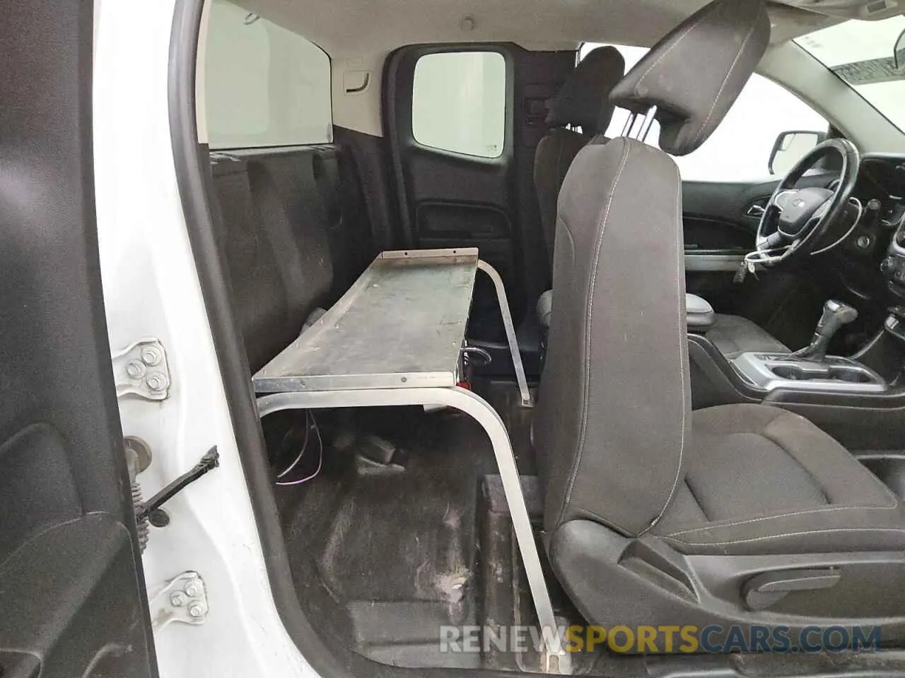 10 Photograph of a damaged car 1GCHSCEA4L1188049 CHEVROLET COLORADO 2020