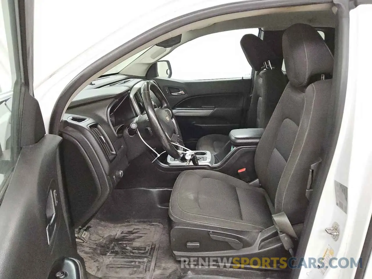 7 Photograph of a damaged car 1GCHSCEA4L1188049 CHEVROLET COLORADO 2020