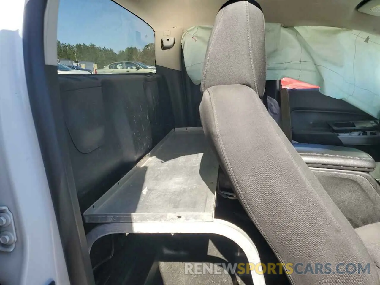 10 Фотография поврежденного автомобиля 1GCHSCEAXL1167285 CHEVROLET COLORADO 2020