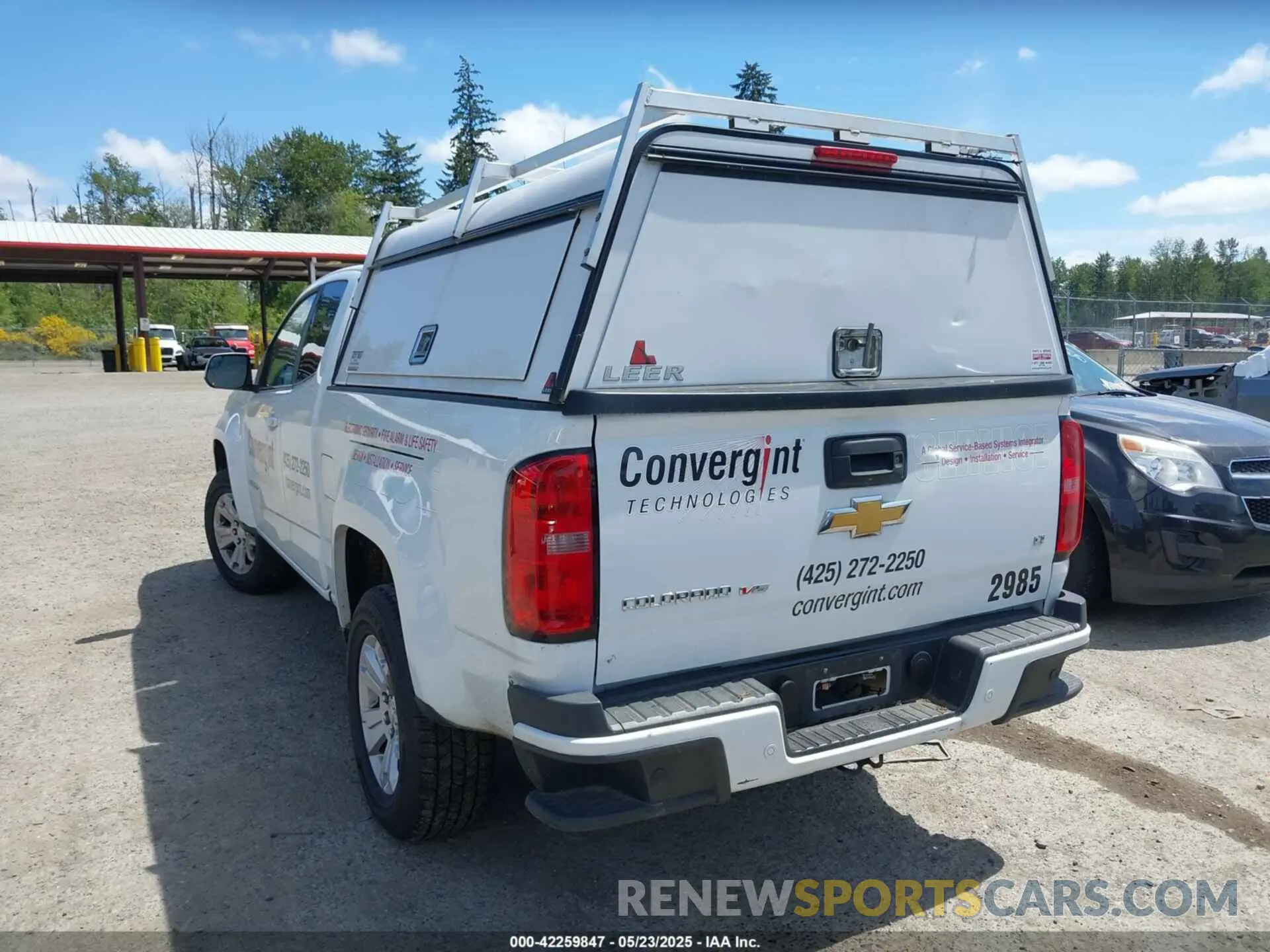 3 Photograph of a damaged car 1GCHSCEN2L1142030 CHEVROLET COLORADO 2020