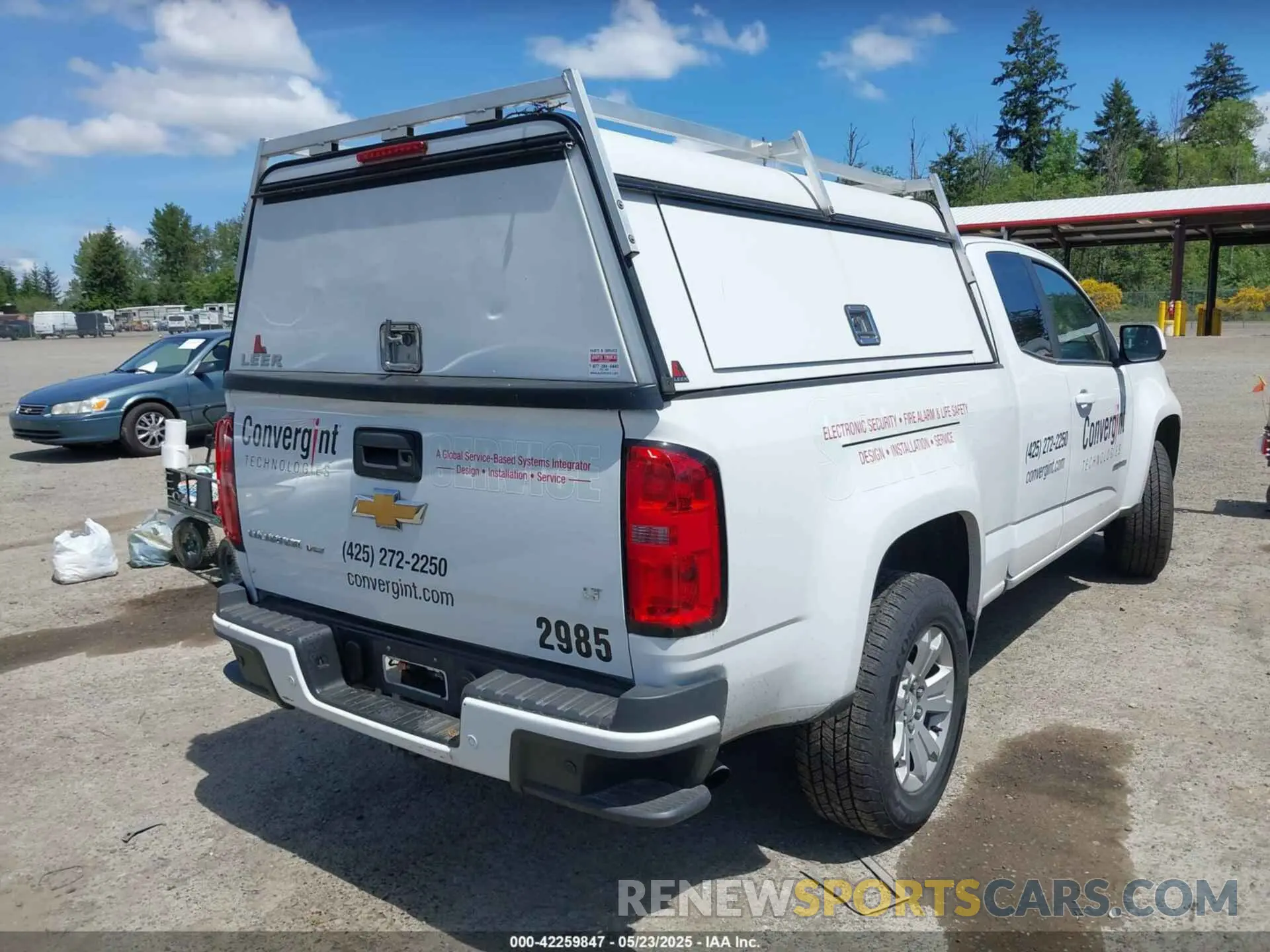 4 Photograph of a damaged car 1GCHSCEN2L1142030 CHEVROLET COLORADO 2020